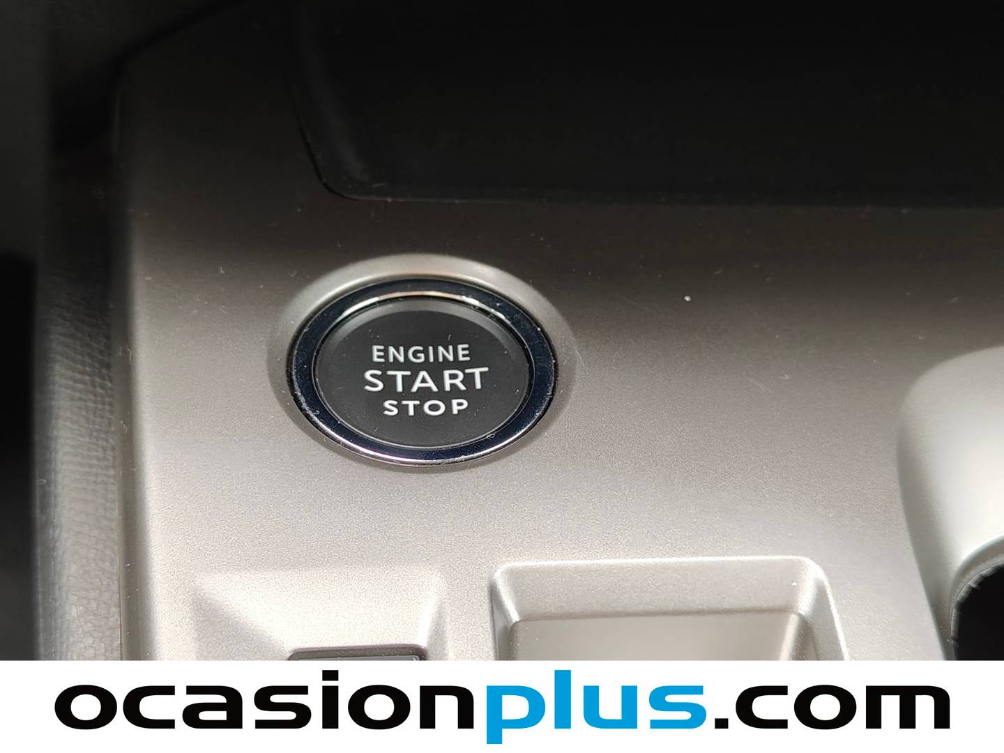 Peugeot 408 Peugeot 408 Allure Hybrid eDCS6 (136 CV) km 0