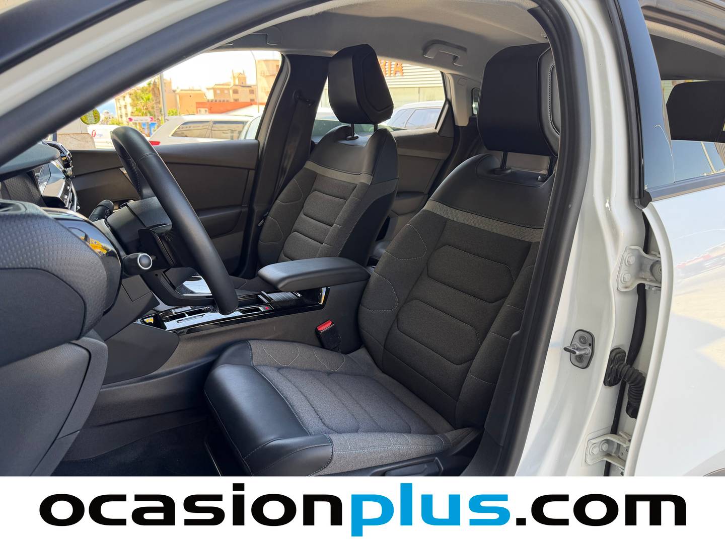 Foto asientos delanteros Citroën C4 Citroën C4 PureTech 130 S&S 6v Feel Pack EAT8 (130 CV)