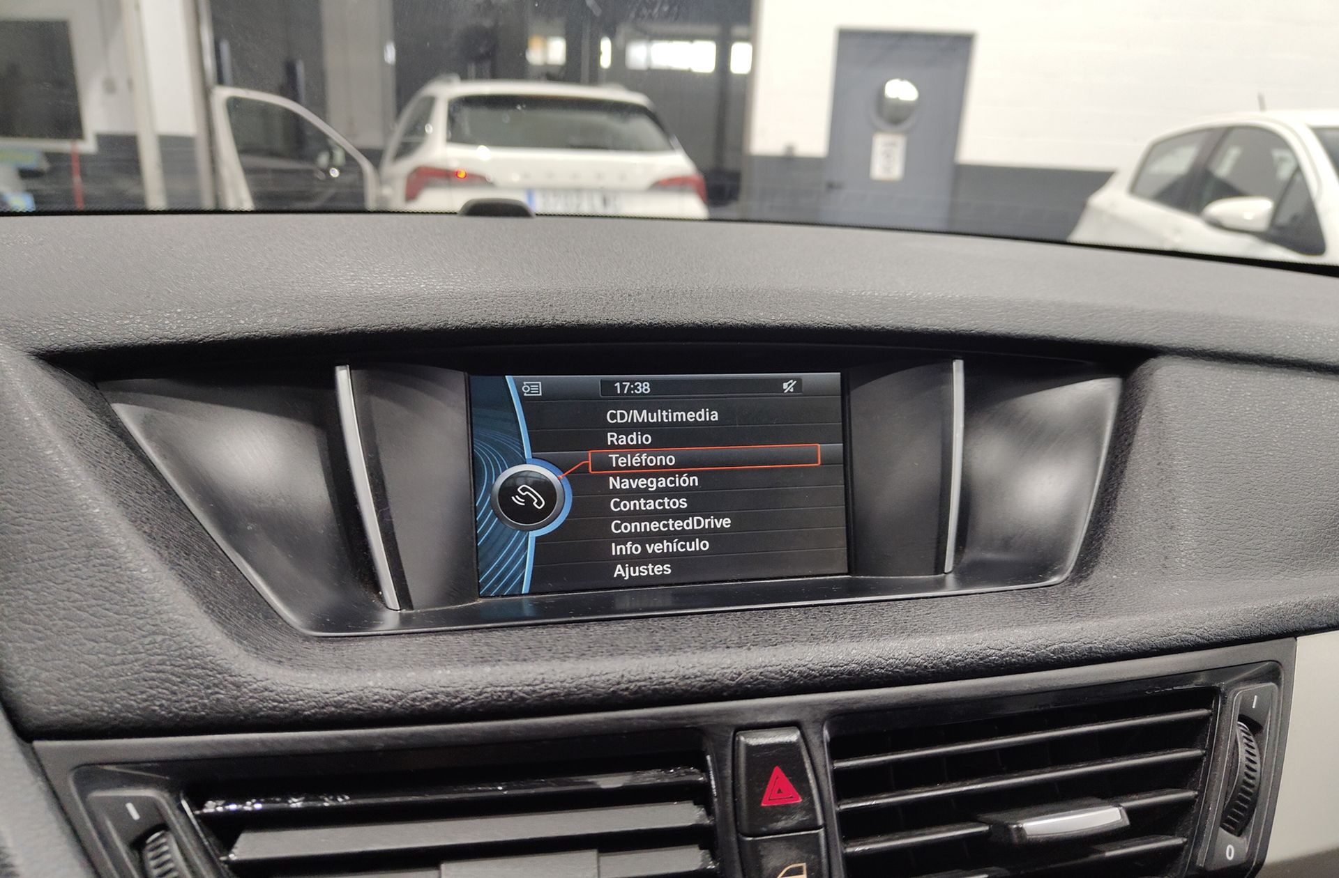 BMW X1 sDrive18d - foto 29