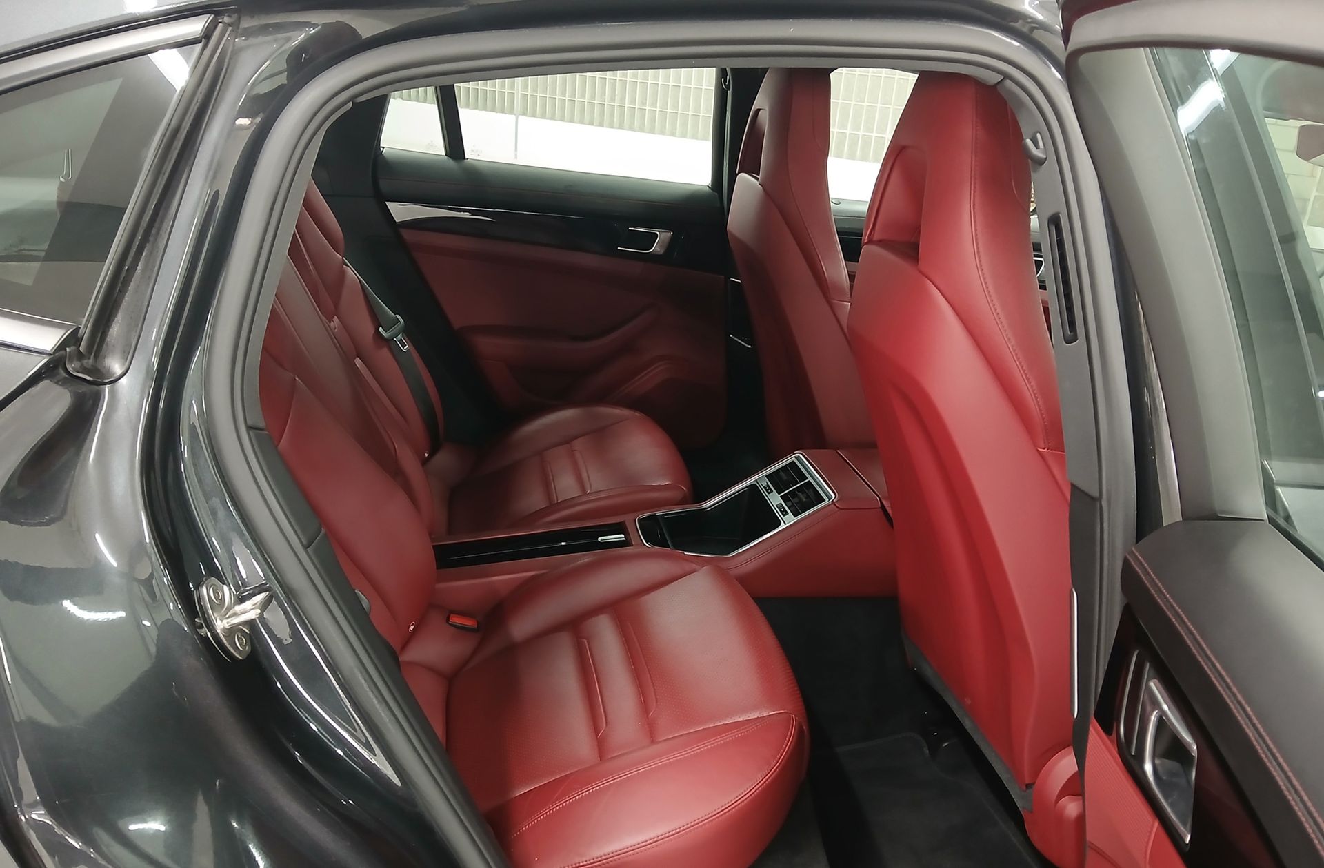 Porsche Panamera 4 E-Hybrid - foto 18