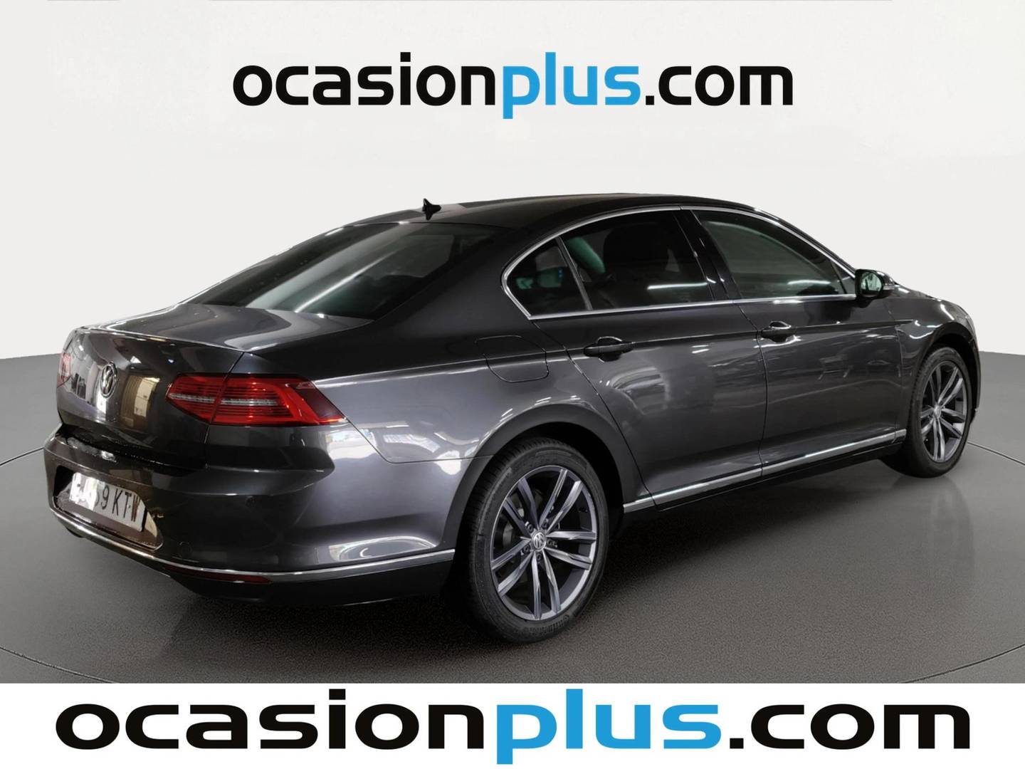 Foto trasera Volkswagen Passat Volkswagen Passat Sport 1.5 TSI (150 CV) derecha