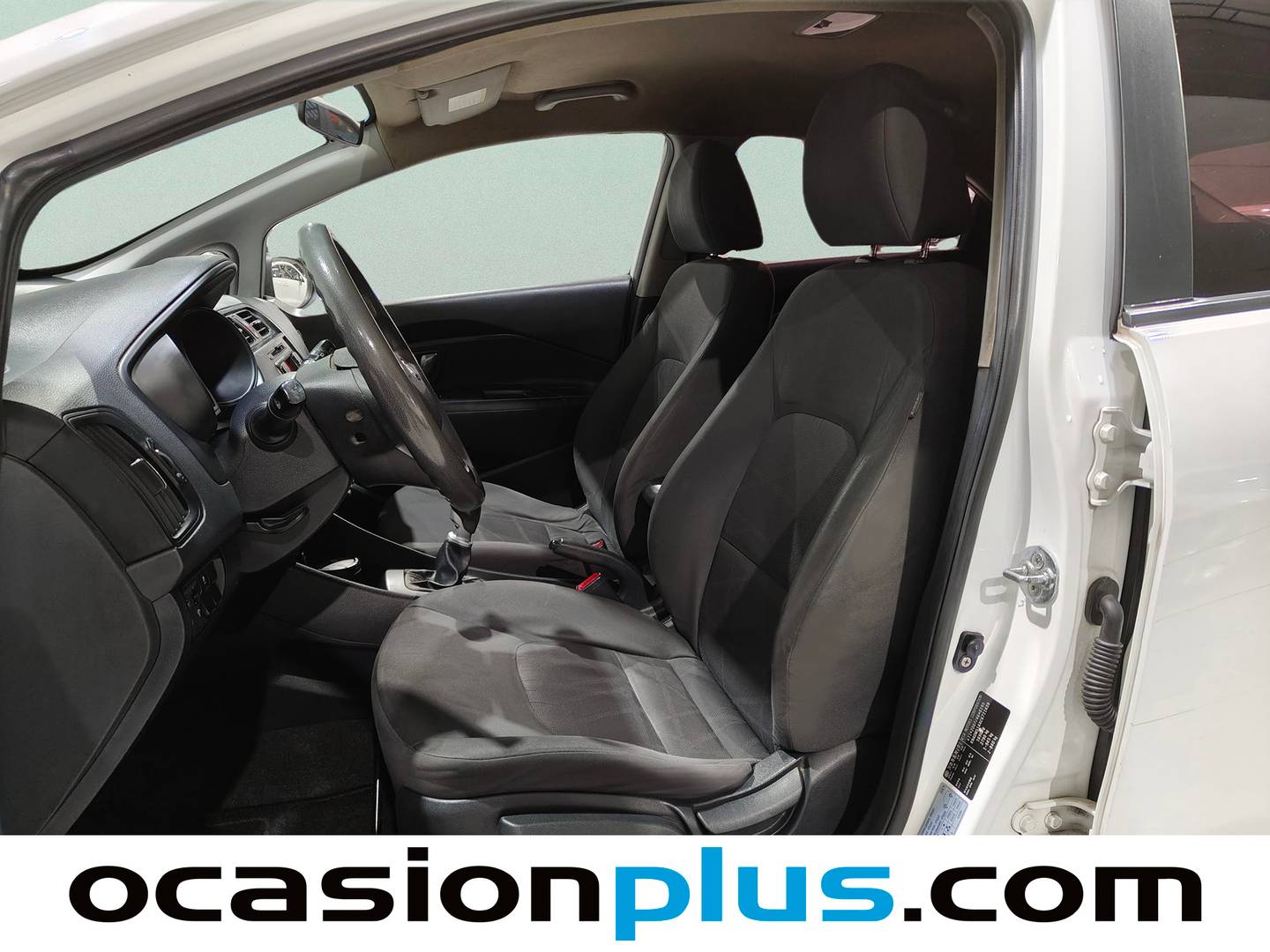 KIA Rio KIA Rio 1.4 CRDi VGT Concept (90 CV) 90cv