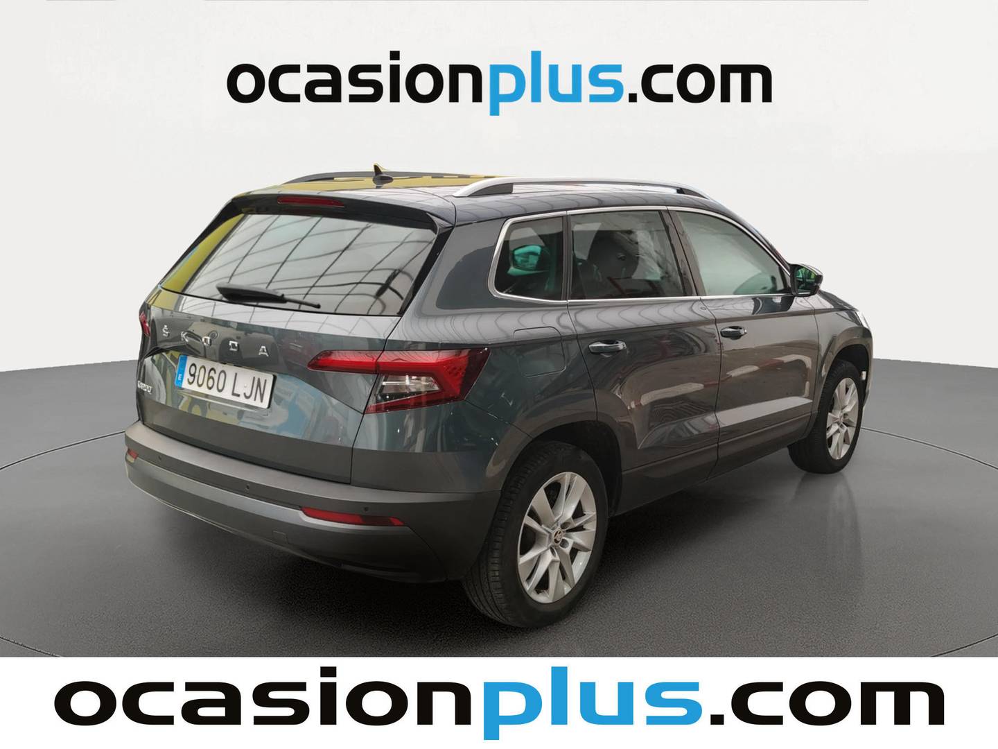 Foto trasera Skoda Karoq Skoda Karoq 1.6 TDI Ambition  (115 CV) derecha