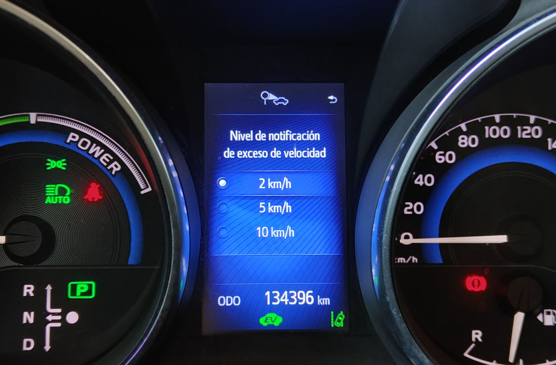 Toyota Auris 140H Touring Sports Active - foto 13