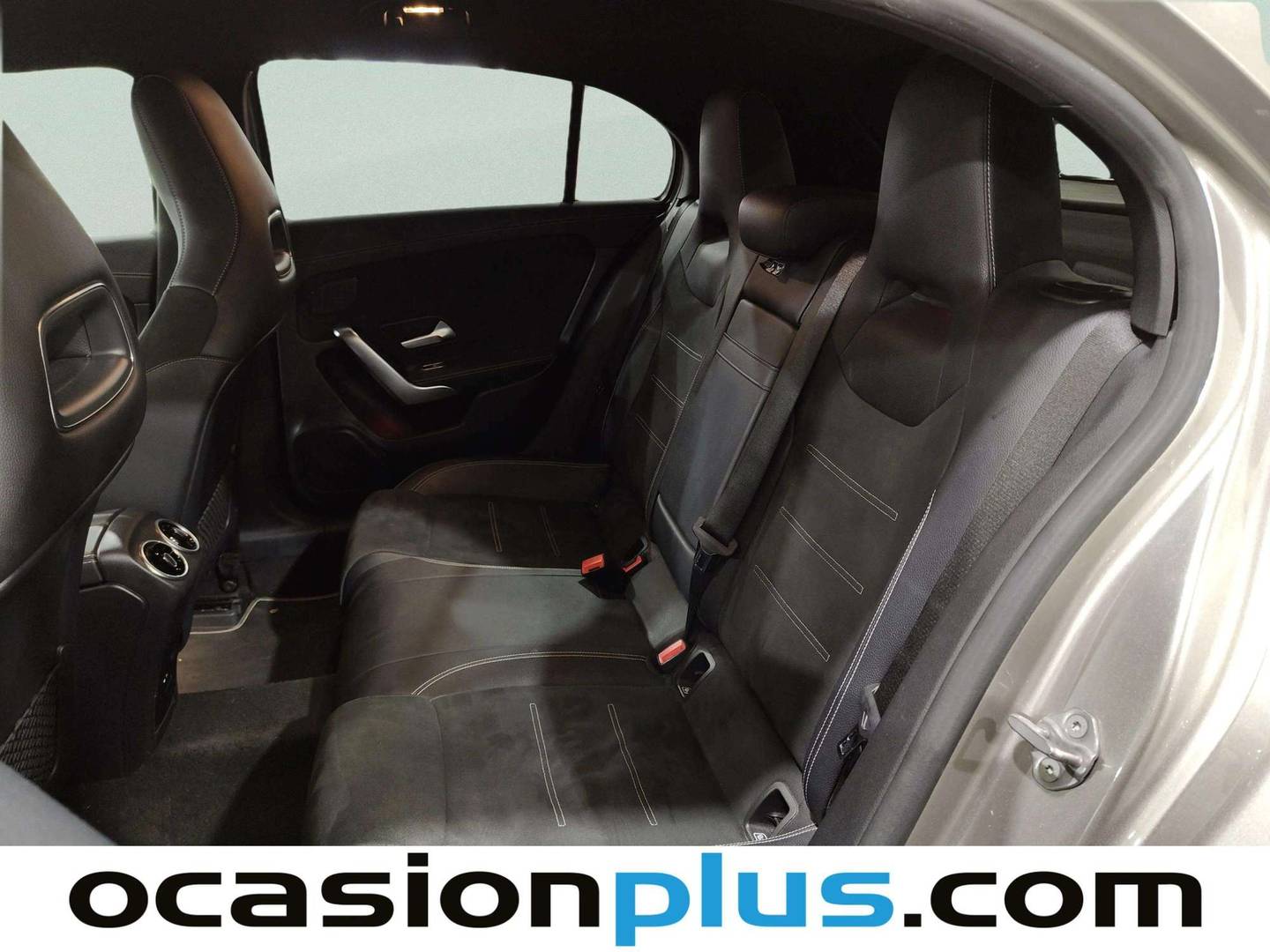 Foto asientos traseros Mercedes Clase A Mercedes Clase A 180 d (116 CV) Pack AMG