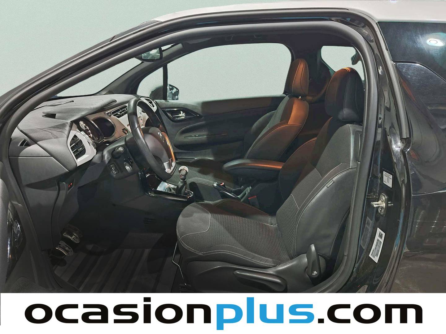 Foto Citroën DS3 Citroen DS3 1.6 e-HDI Graphic Art (92 CV)