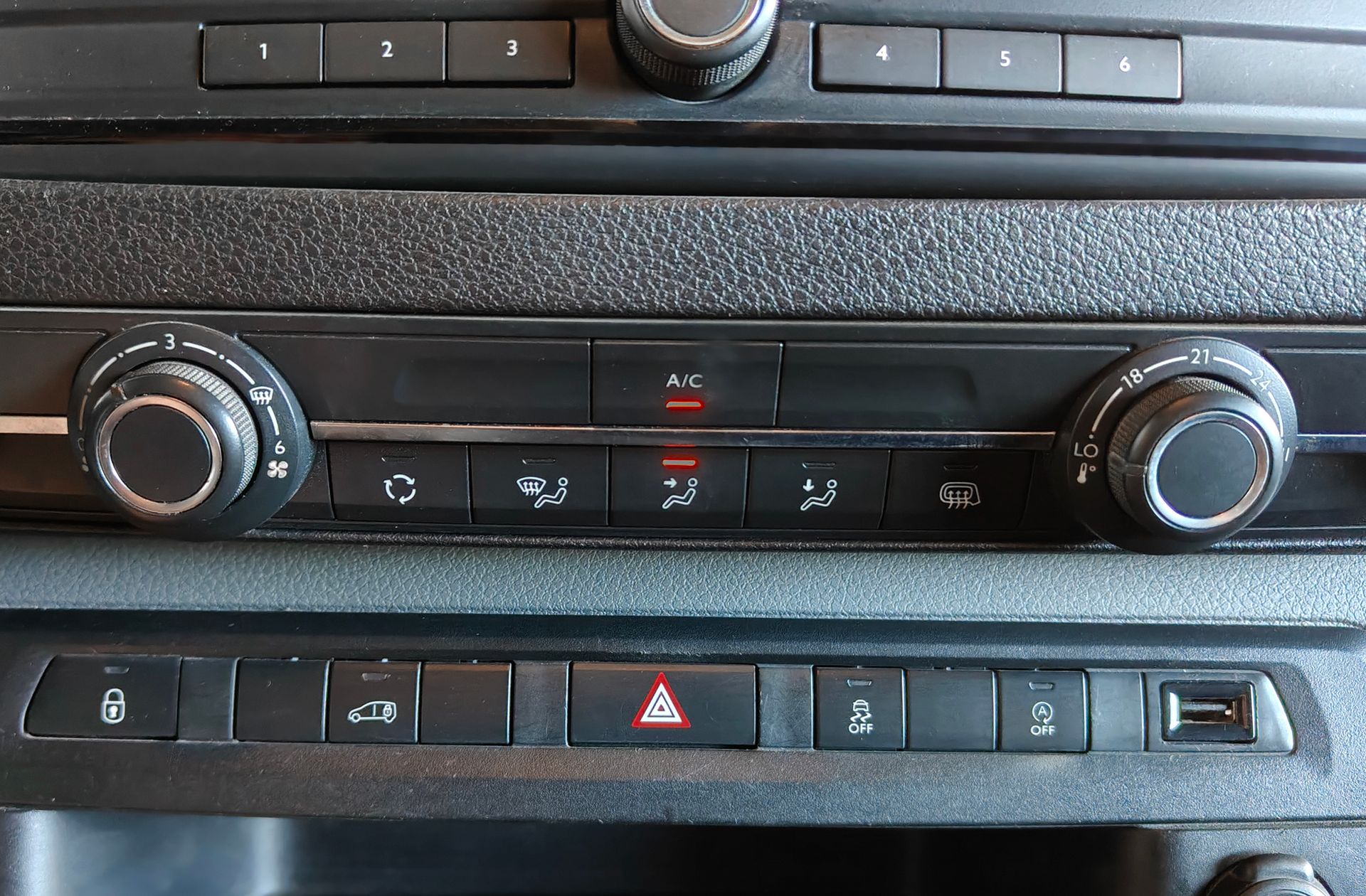 Peugeot Expert Furgon BlueHDi 100 Pro Standard - foto 21