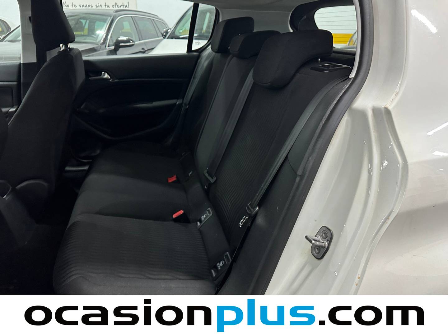 Foto asientos traseros Peugeot 308 Peugeot 308 1.6 BlueHDI S&S Access (100 CV)