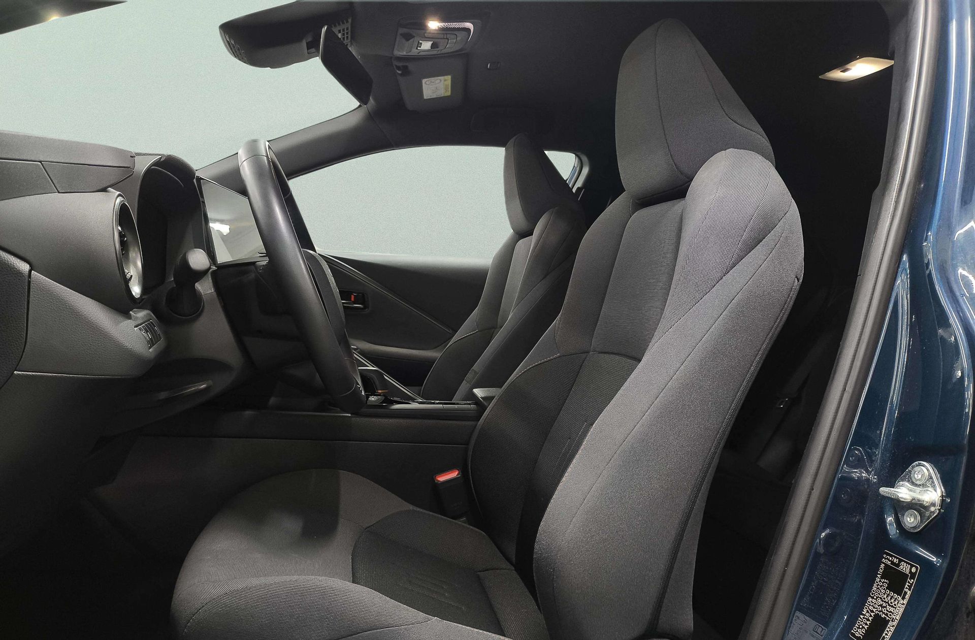 Toyota C-HR 140H Advance - foto 10