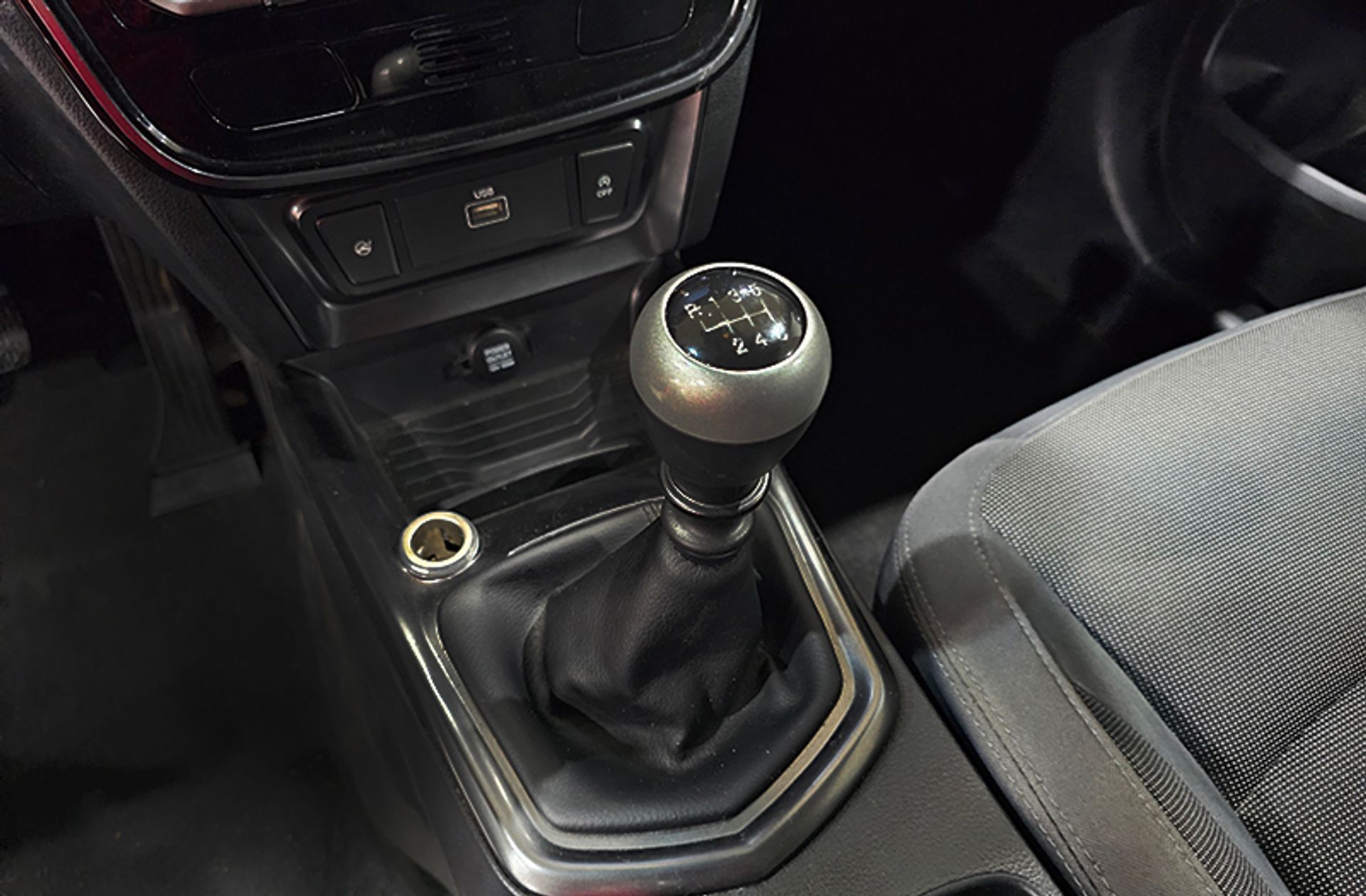 SsangYong Tivoli G12T Urban Plus - foto 5