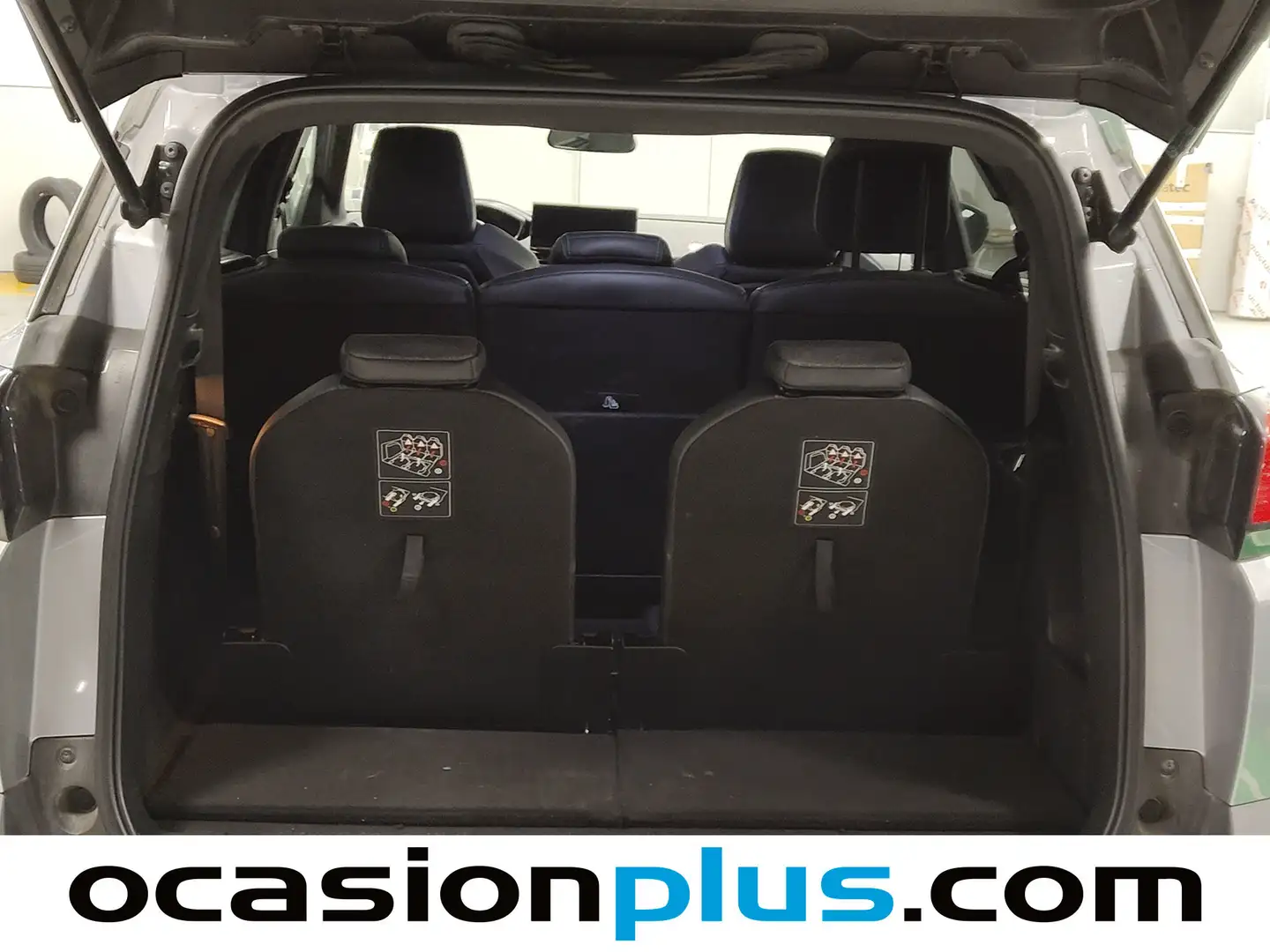 Foto Peugeot 5008 Peugeot 5008 PureTech 130 S&S Allure Pack EAT8 (130 CV) 7 Plazas