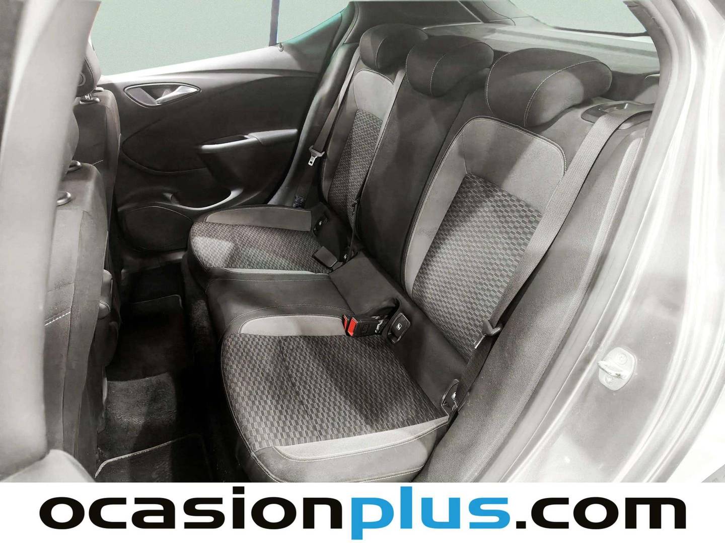 Foto asientos traseros Opel Astra Opel Astra 1.2 Turbo SHL GS Line (110 CV)