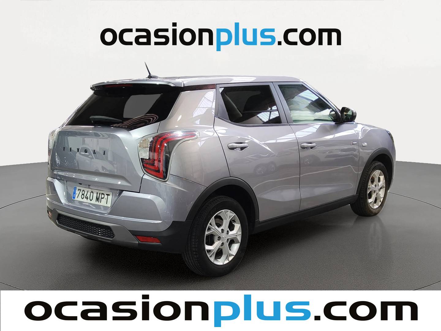 Foto trasera SsangYong Tivoli SsangYong Tivoli G15T LP Urban Plus (135 CV) derecha
