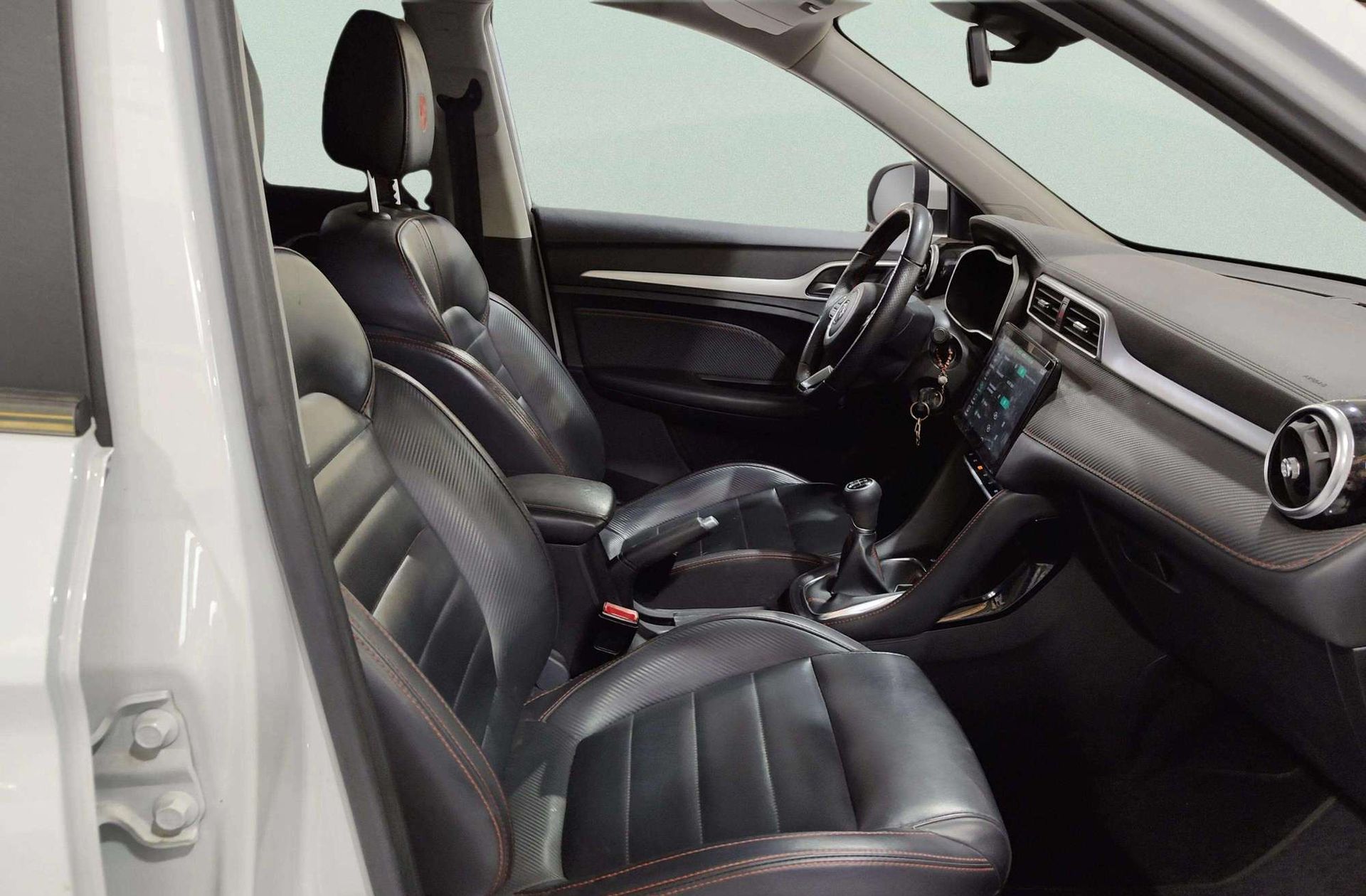 MG ZS 1.5 Luxury - foto 18