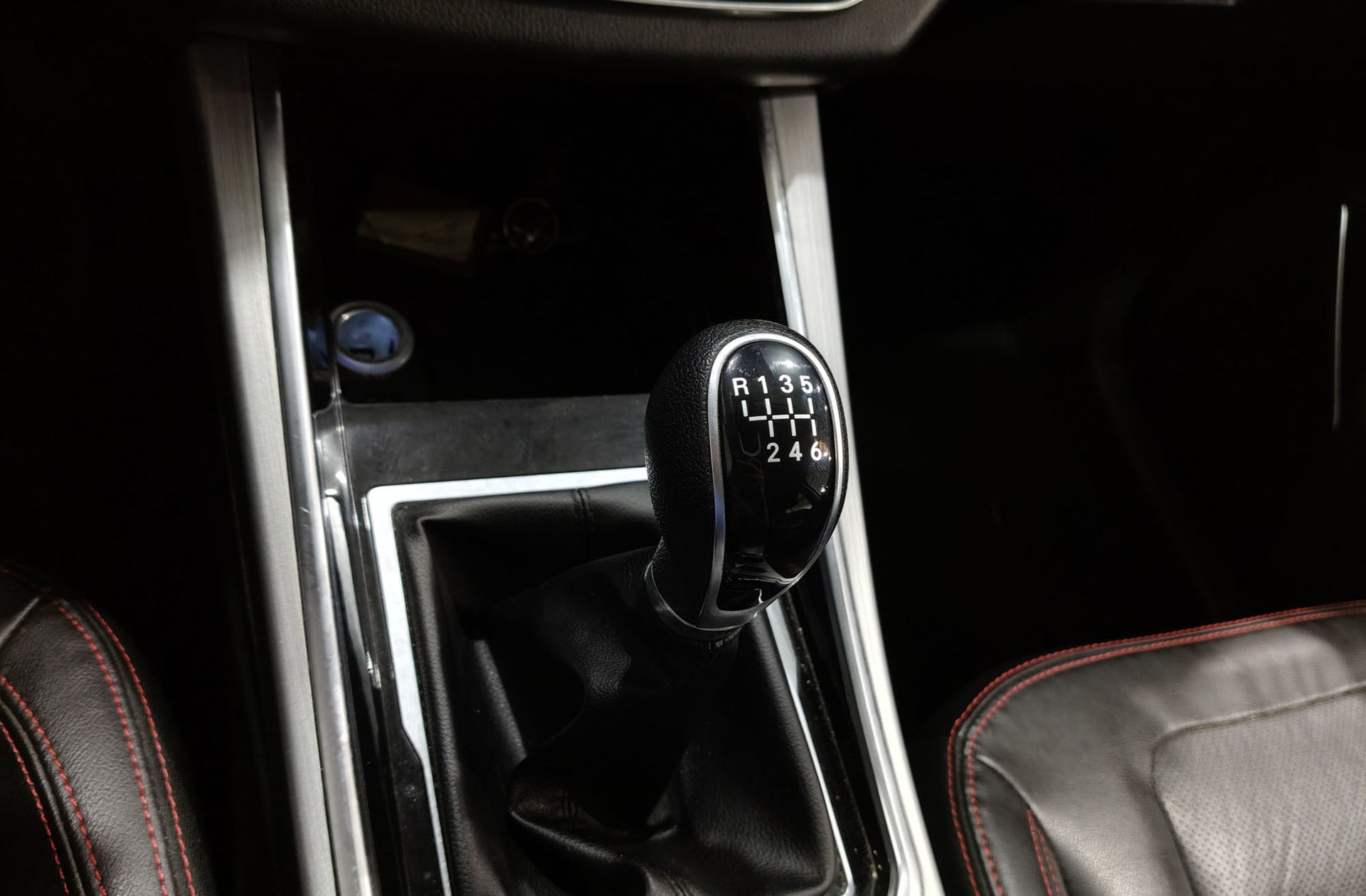 SWM G01 1.5T Luxury - foto 5
