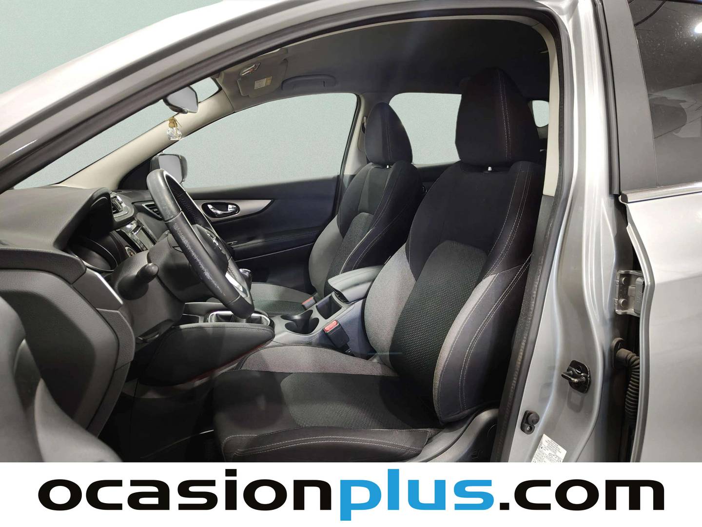 Foto asientos delanteros Nissan QASHQAI Nissan Qashqai DIG-T 140 N-Connecta (140 CV)