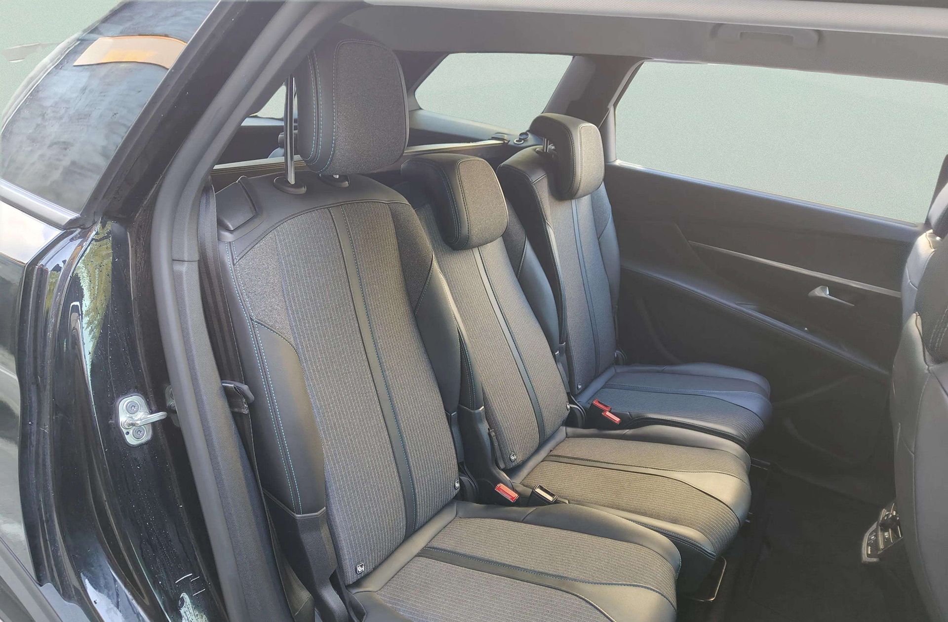 Peugeot 5008 PureTech 130 Allure EAT8 7 plazas - foto 20