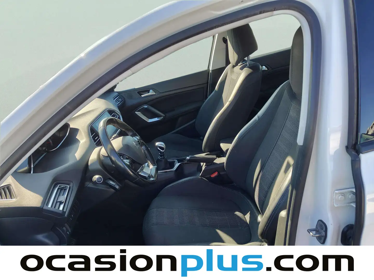 Foto Peugeot 308 Peugeot 308 1.6 BlueHDi Active (120 CV)