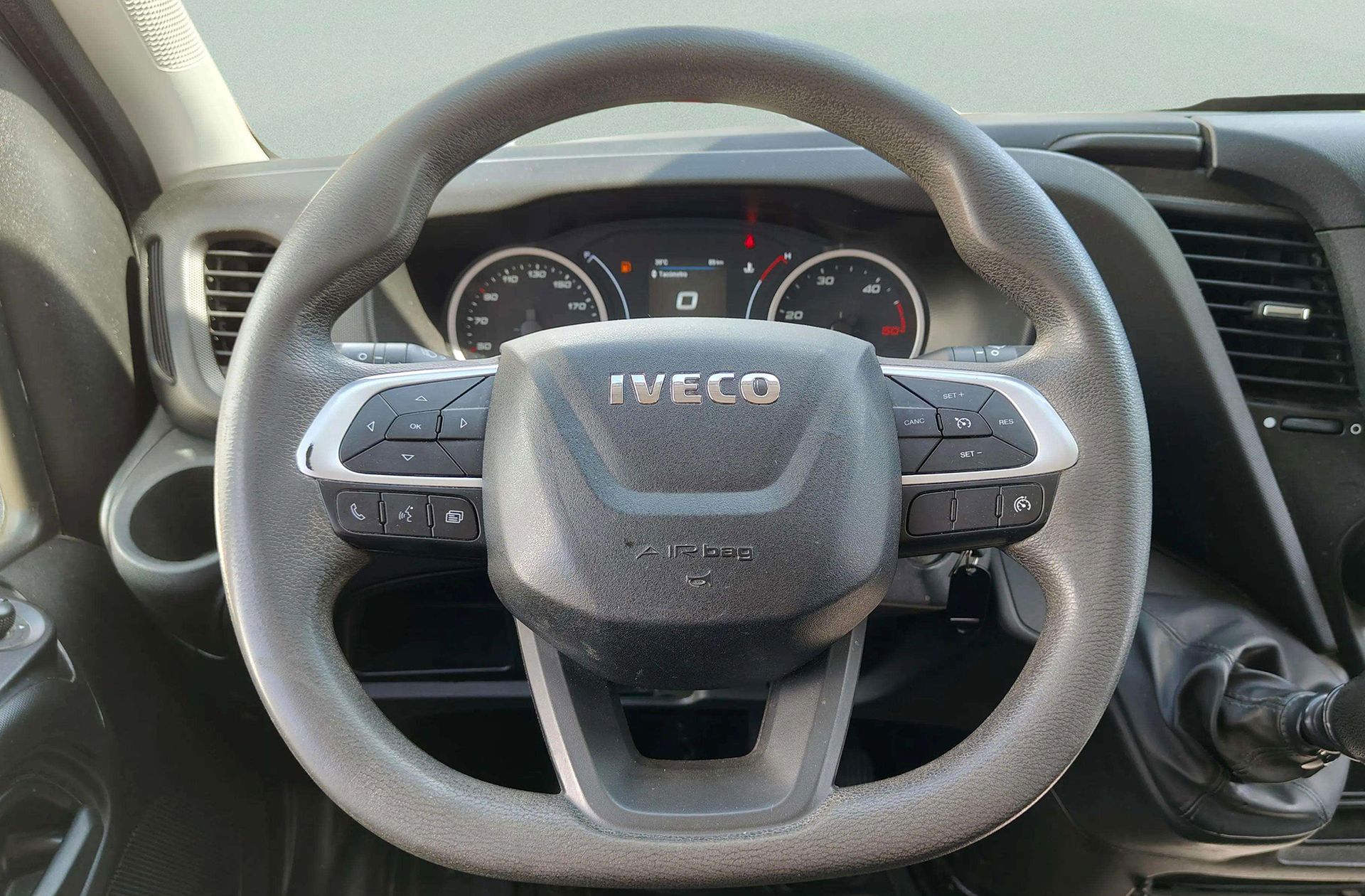 Iveco Daily Furgon 35S 14H 3000/H1 - foto 15