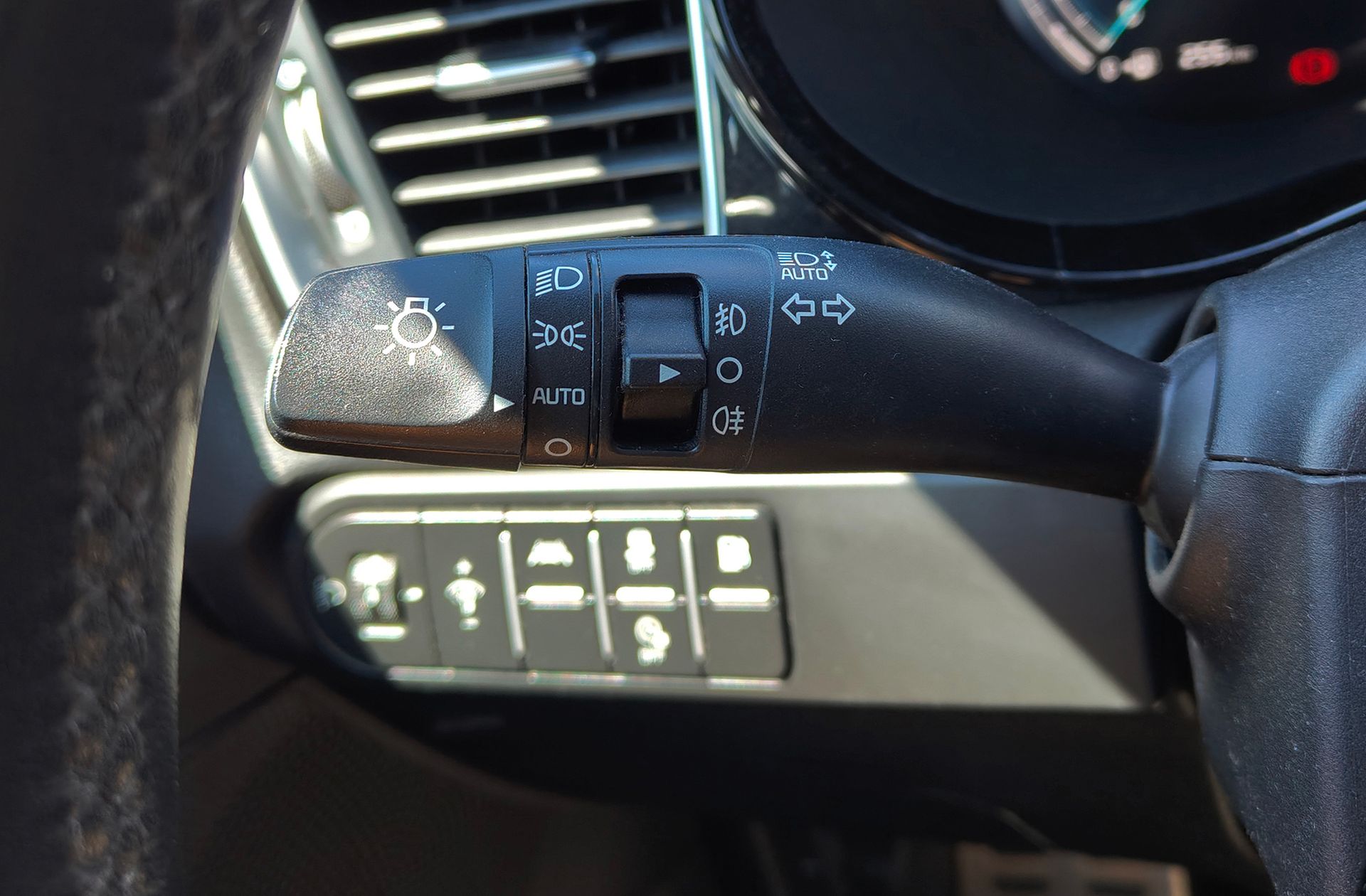Kia Ceed 1.6 GDi PHEV E-Tech - foto 27