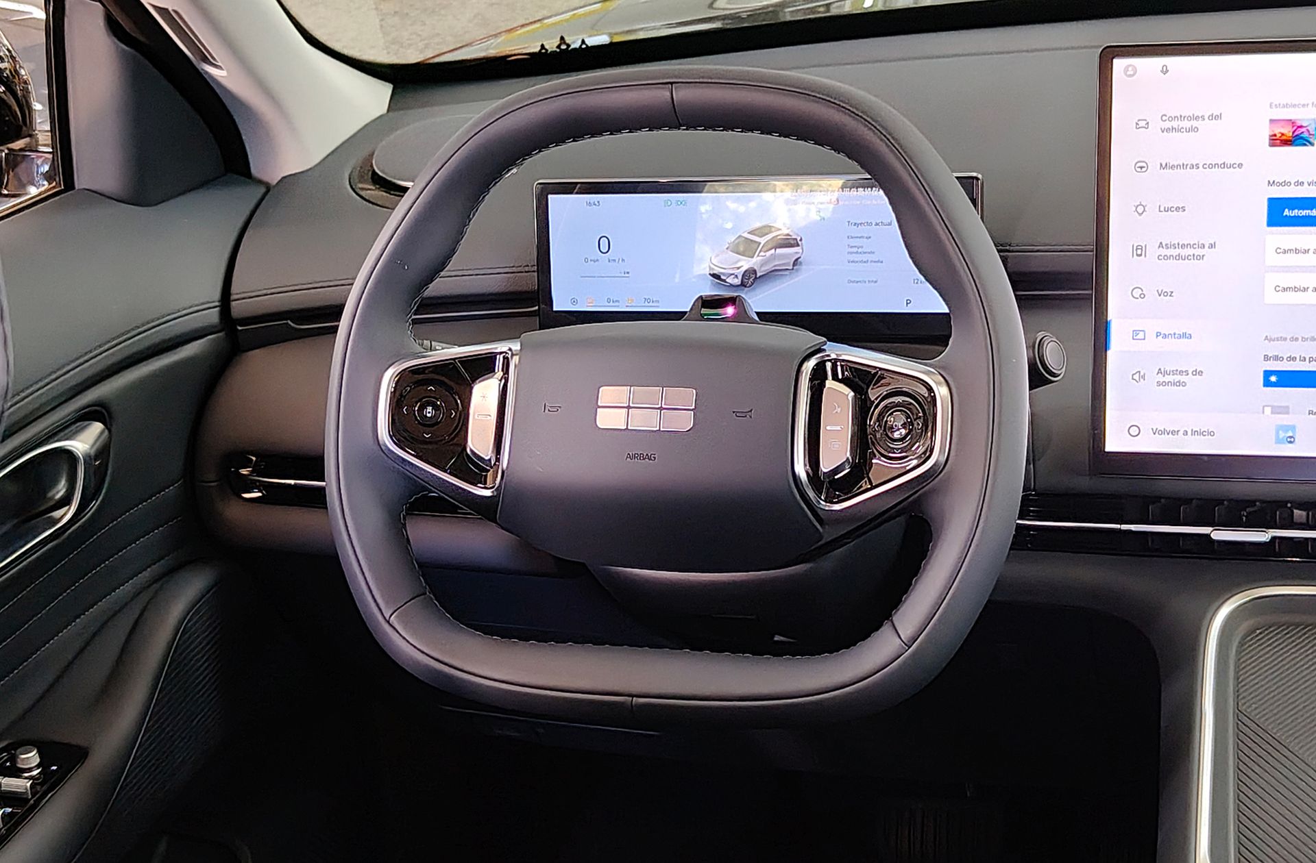 Geely Starray EM-i 1.5 PHEV Pro - foto 25