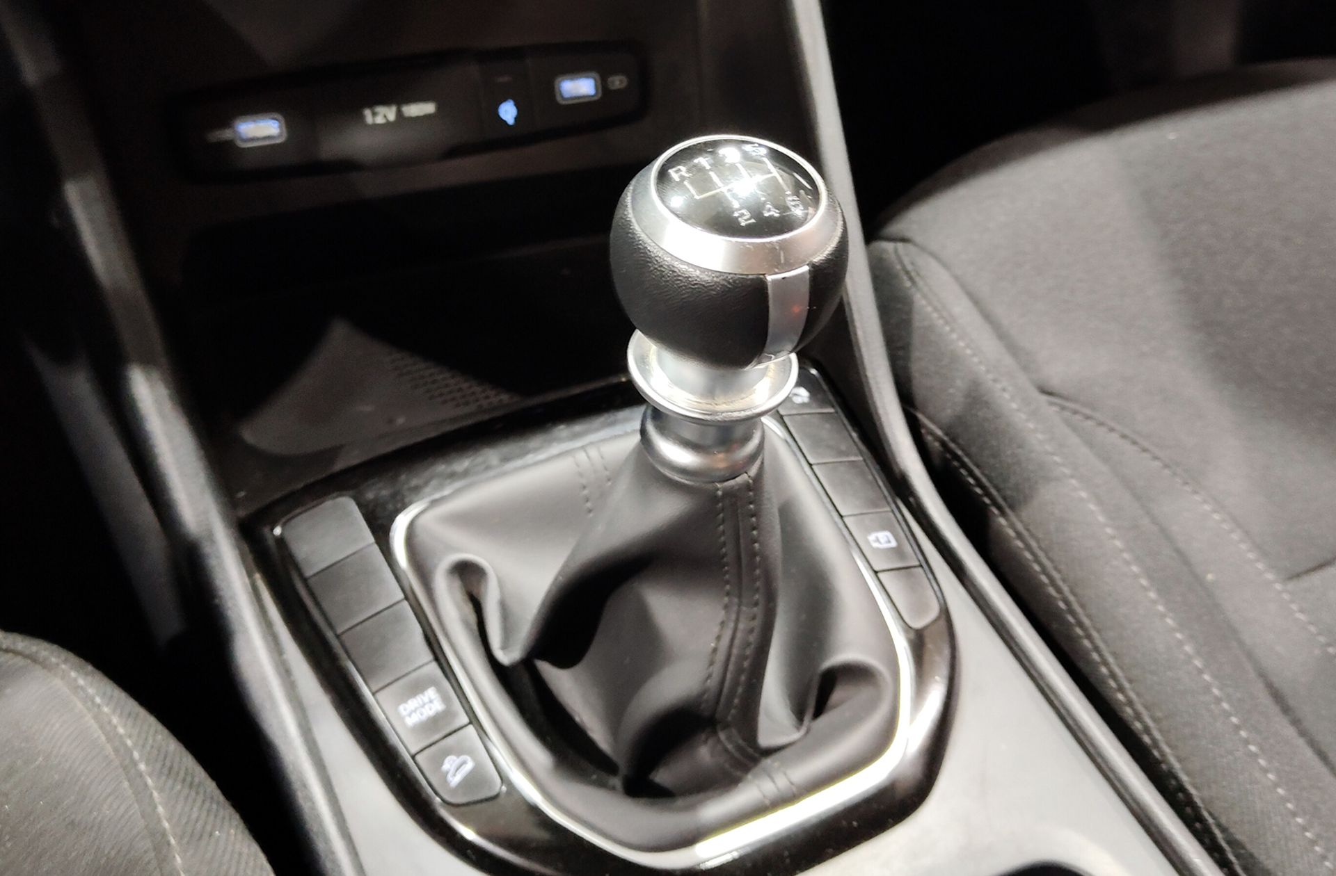 Hyundai Tucson 1.6 CRDi 48V Maxx - foto 5