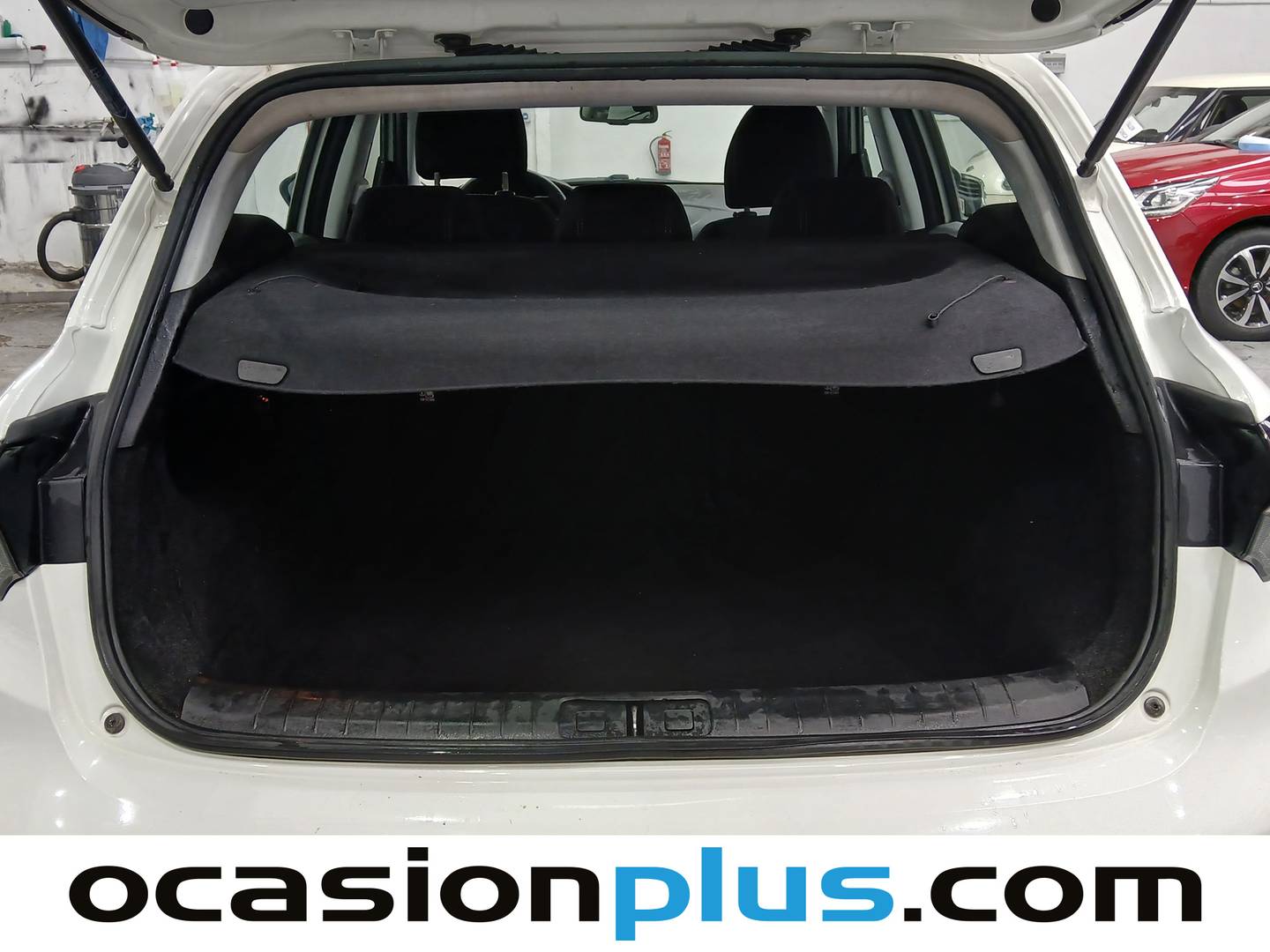 Fotos maletero Fiat Tipo Fiat Tipo 1.4 T-Jet Gasolina/GLP Lounge  (120 CV)
