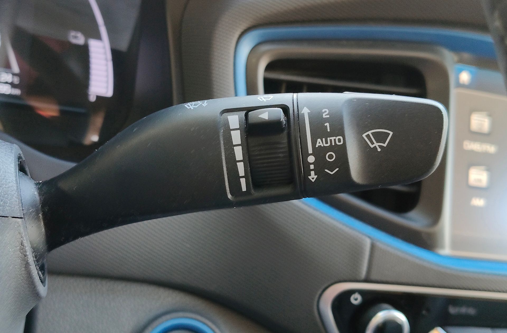 Hyundai Ioniq 1.6 GDI HEV Style - foto 26
