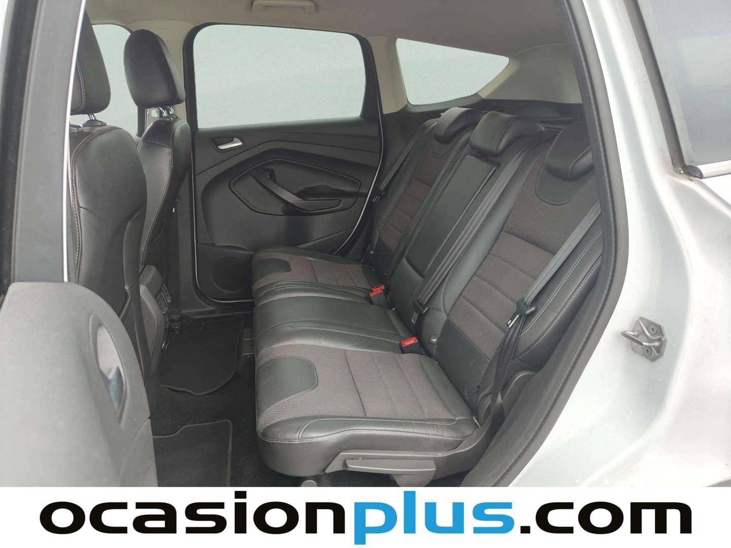 Foto asientos traseros Ford Kuga Ford Kuga 2.0 TDCI S&S Titanium 4x2 (120 CV)