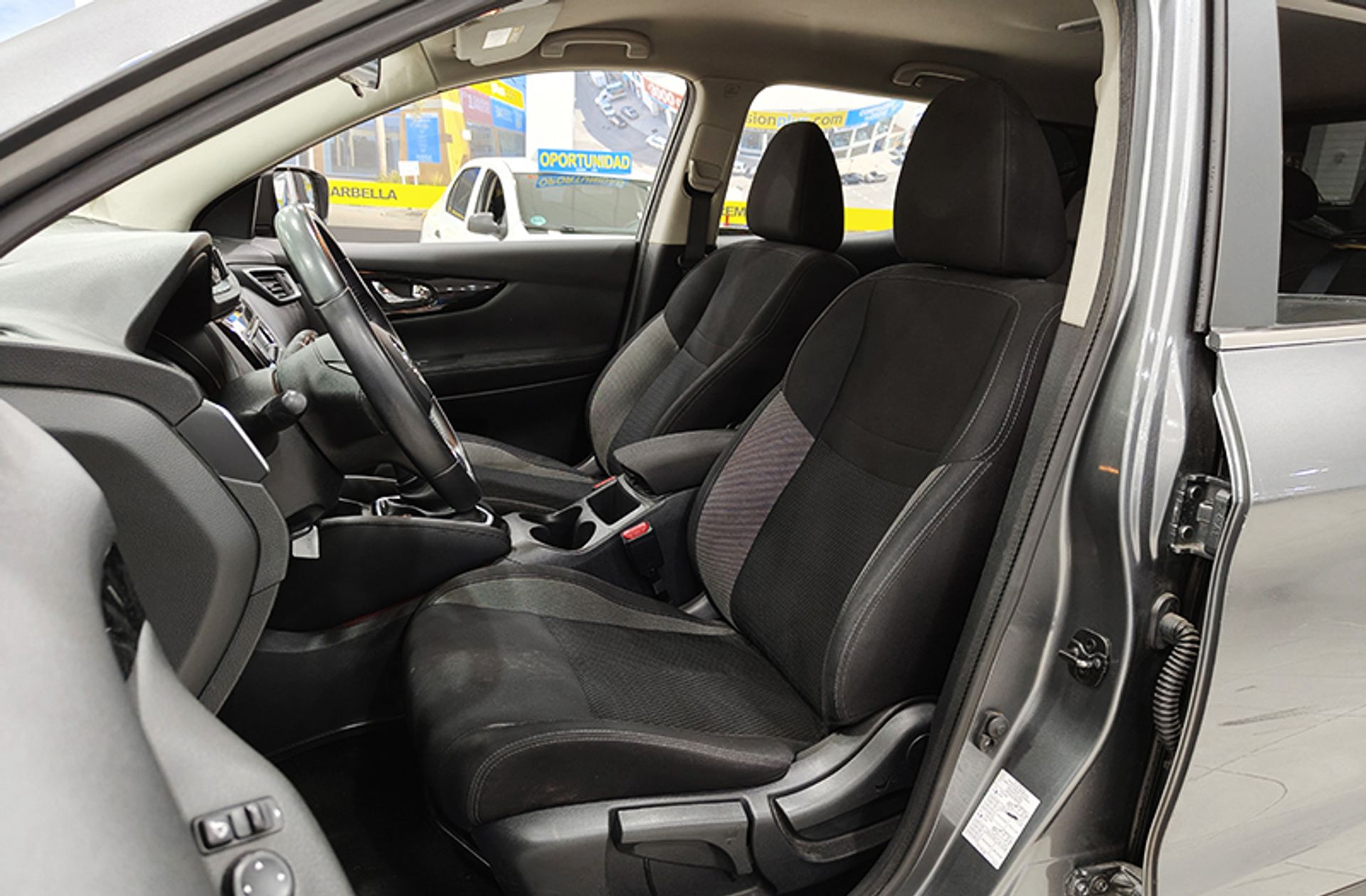 Nissan Qashqai DIG-T 115 Acenta 4x2 XTronic - foto 8