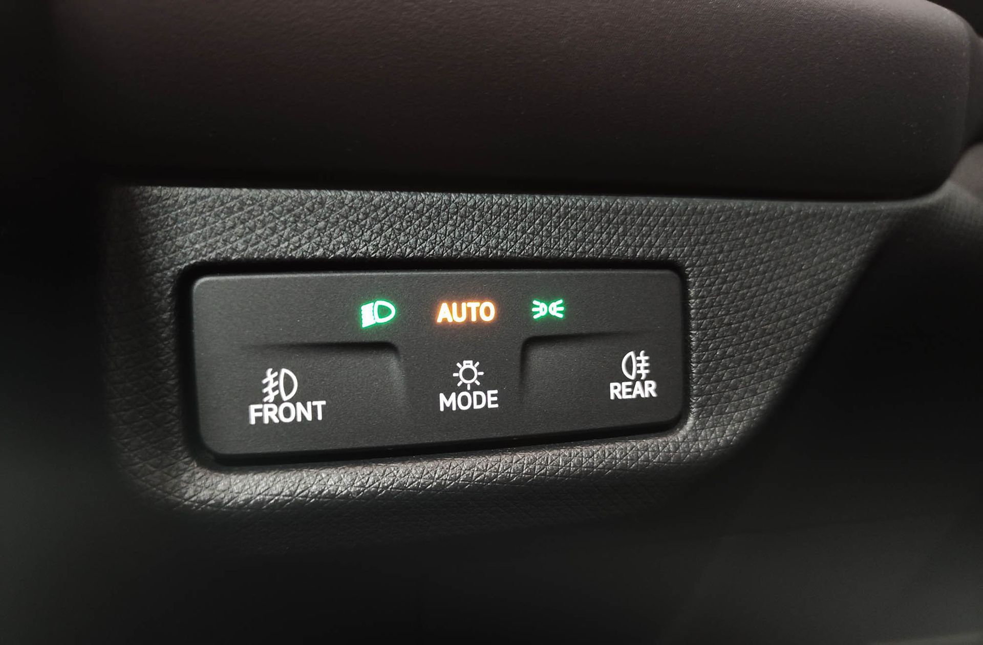 Cupra Terramar 1.5 eTSI DSG - foto 30