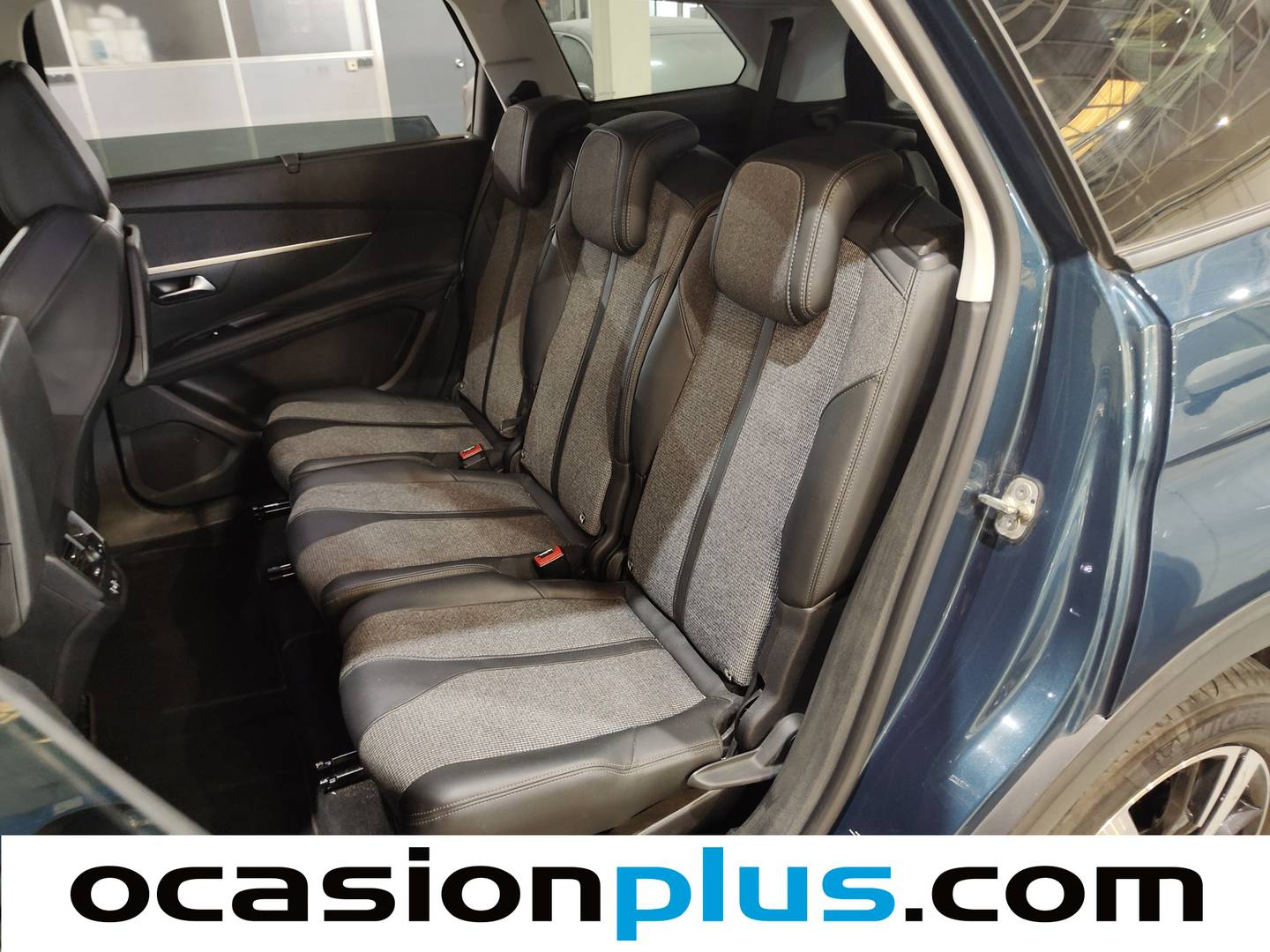 Foto asientos traseros Peugeot 5008 Peugeot 5008 PureTech 130 S&S Allure (130 CV) EAT8 7 Plazas
