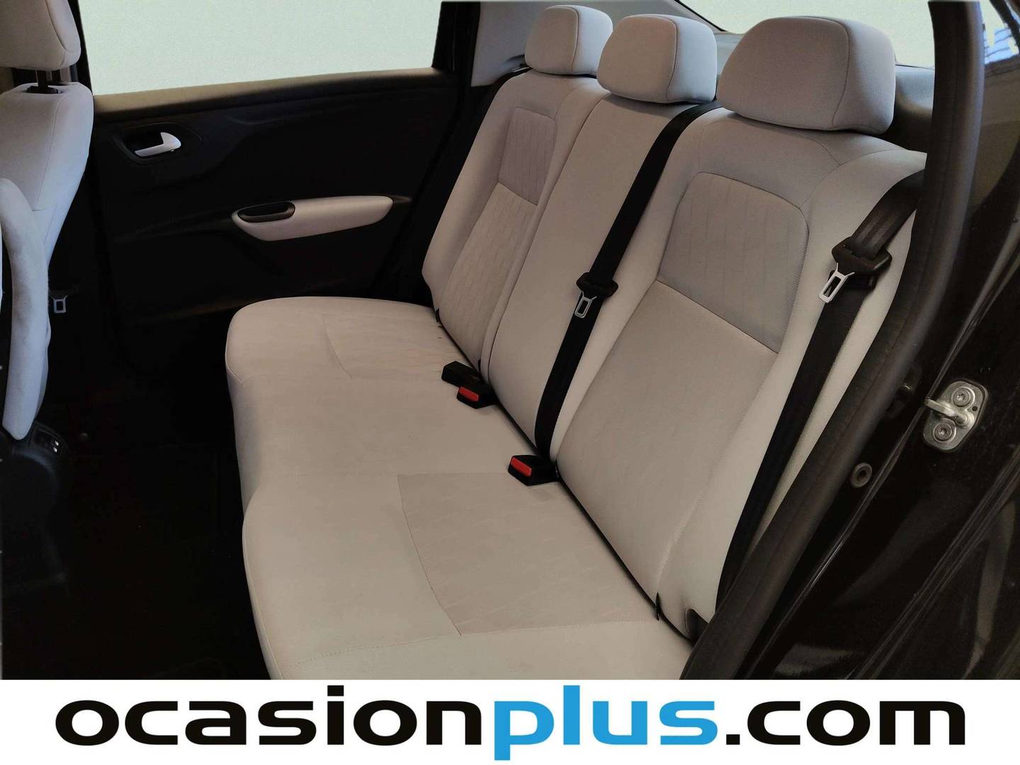 Foto asientos traseros Citroën C-Elysée Citroën C-Elysee BlueHDi 100 Shine (102 CV)