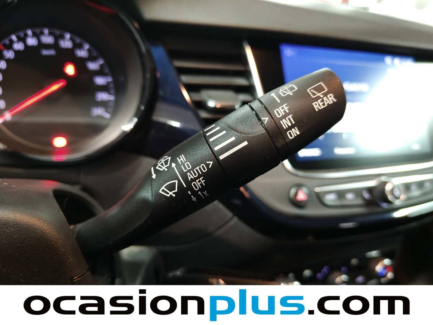 Foto Opel Crossland X Opel Crossland X 1.2 S&S Design Line 120 Aniversario (110 CV)