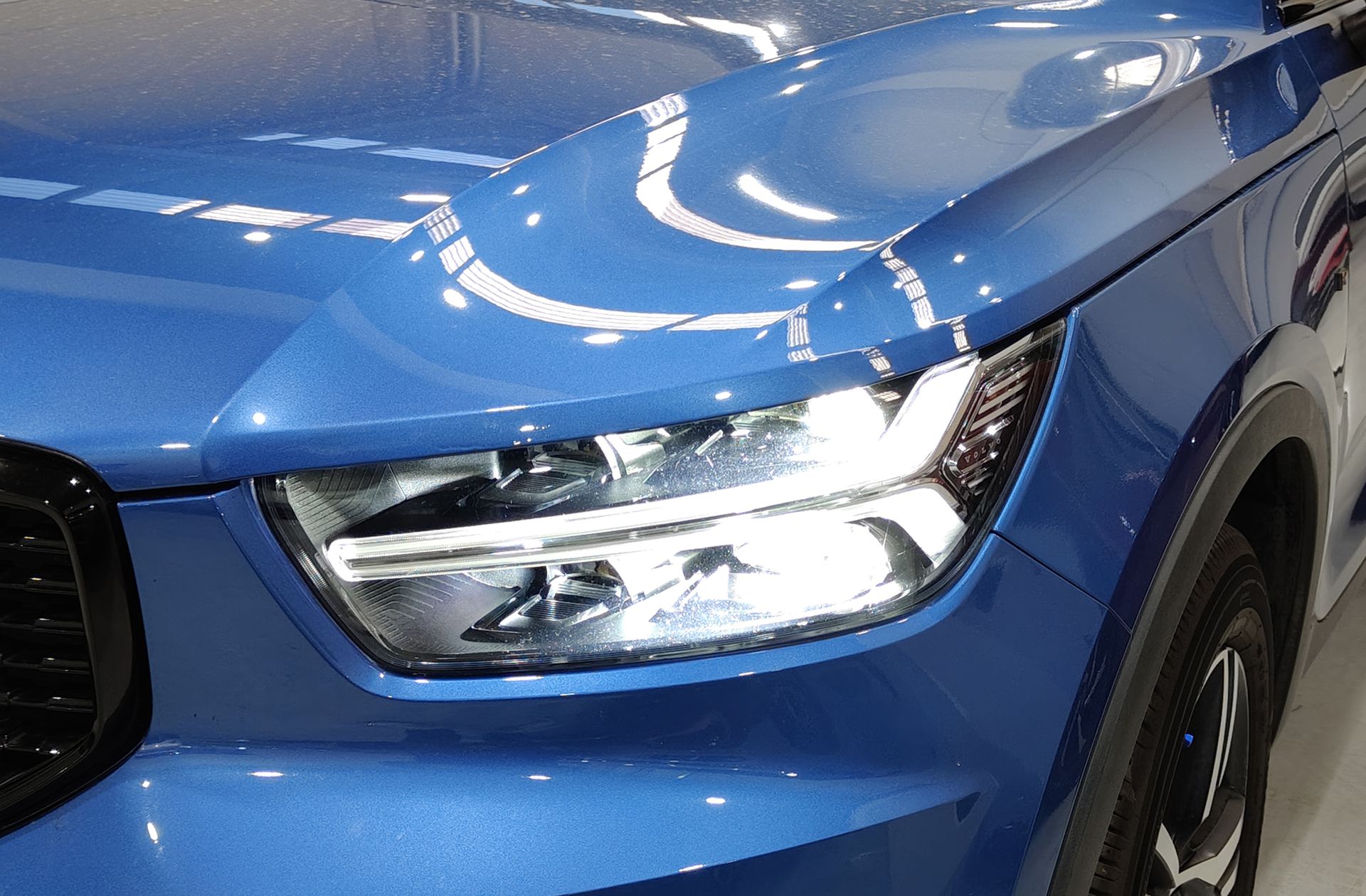 Volvo XC40 D3 R-Design - foto 17