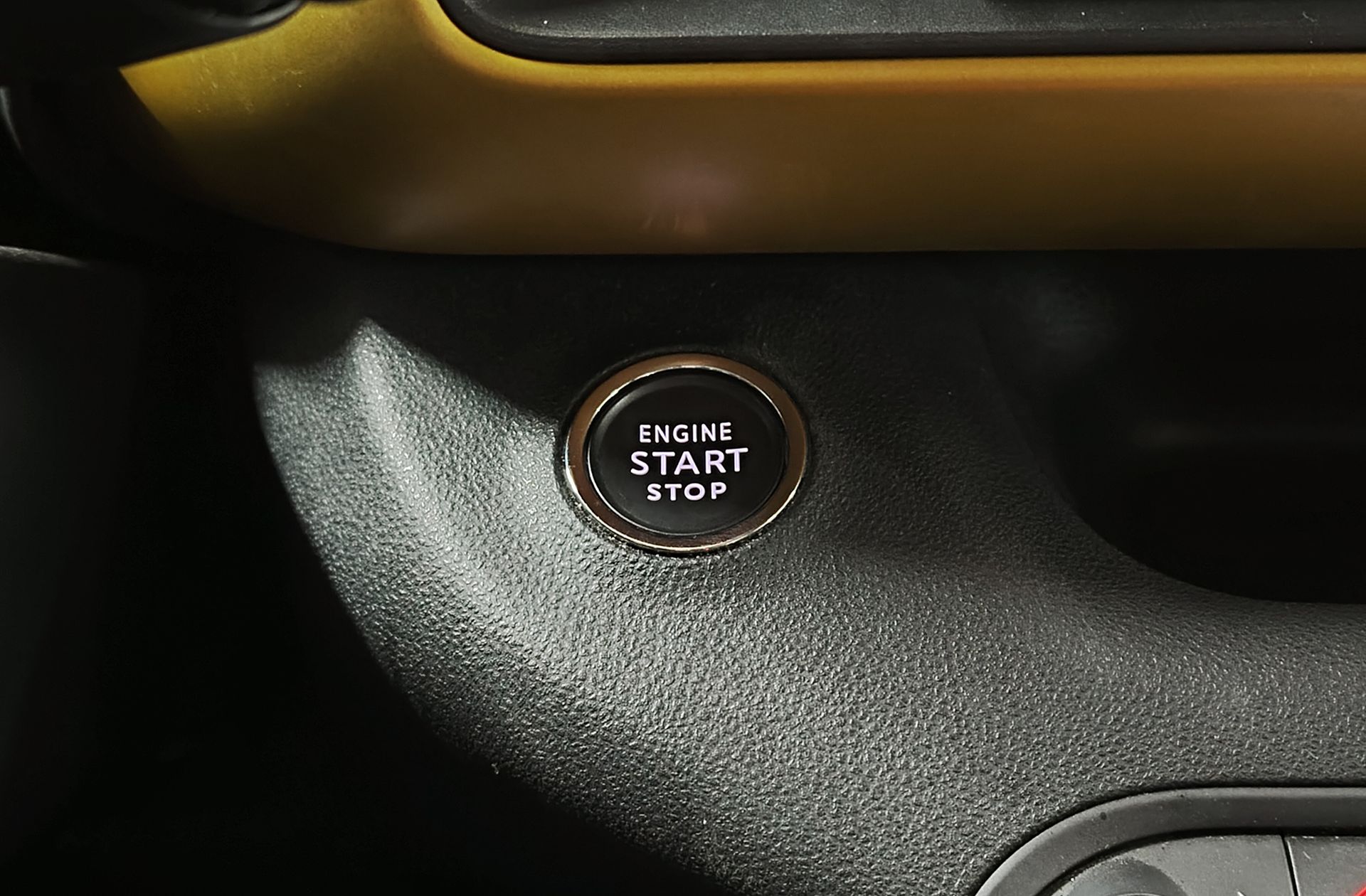 Jeep Avenger 1.2 G Summit - foto 34