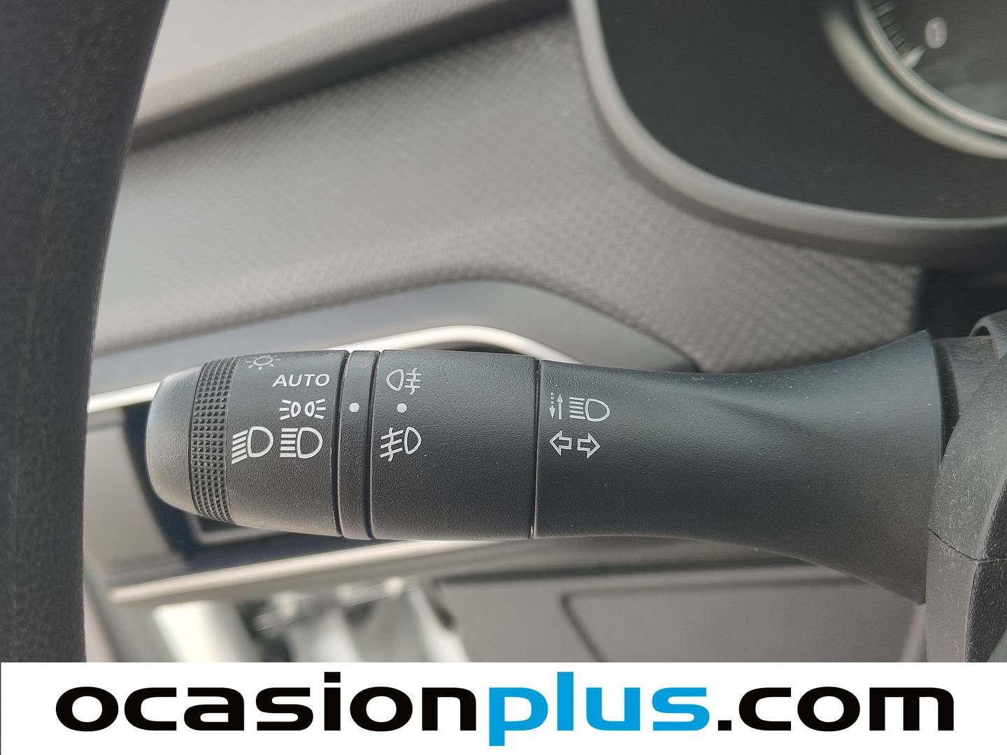 Extras y acabados del Dacia Sandero Dacia Sandero Essential SCe (67 CV)