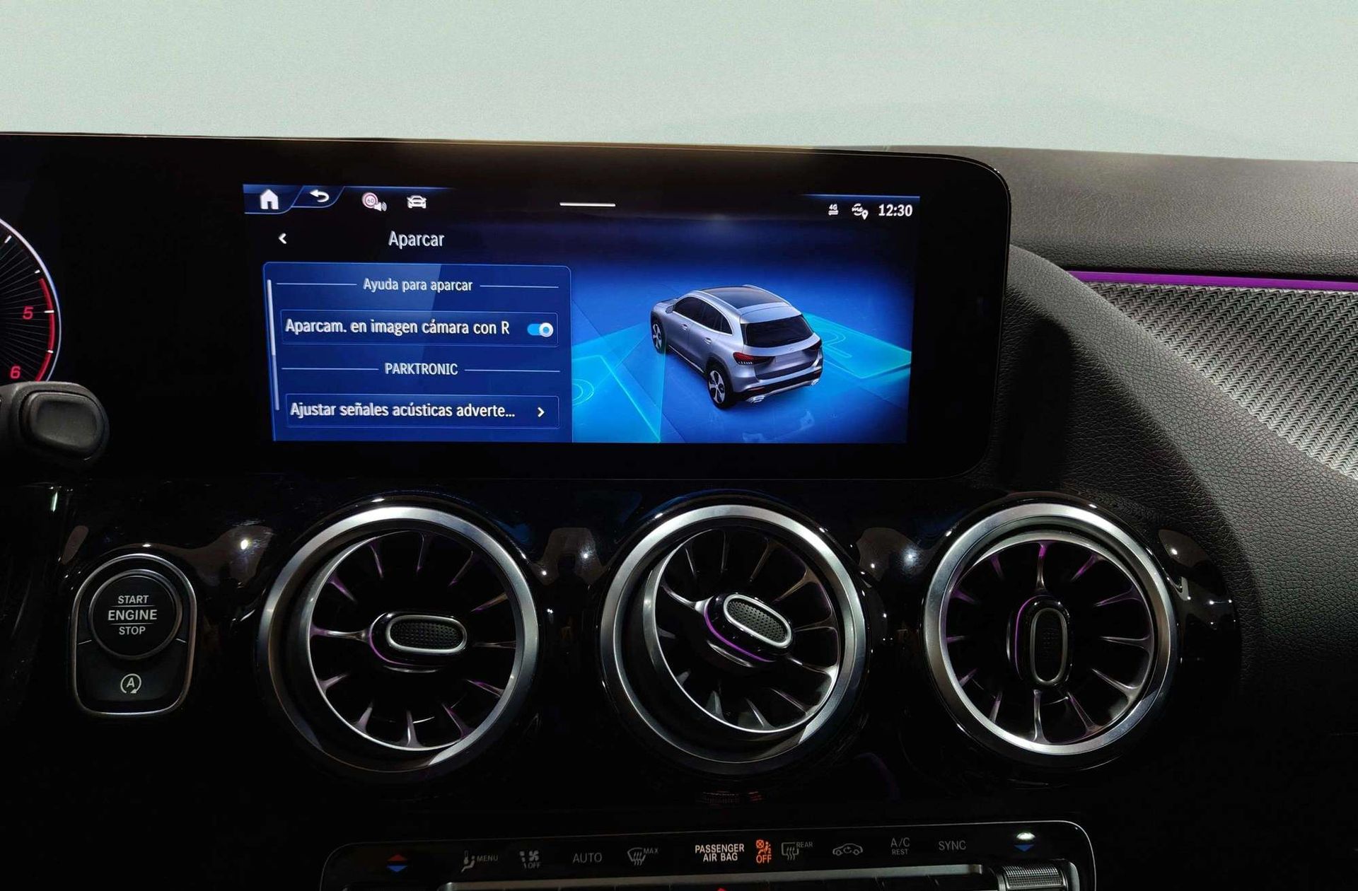 Mercedes-Benz GLA 200 d Pack AMG - foto 10