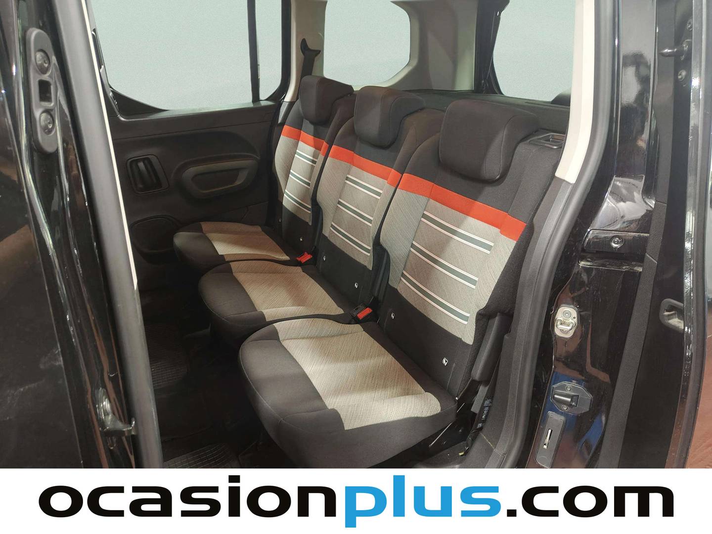 Foto asientos traseros Citroën Berlingo Citroën Berlingo BlueHDi 100 S&S Talla M Shine (102 CV)