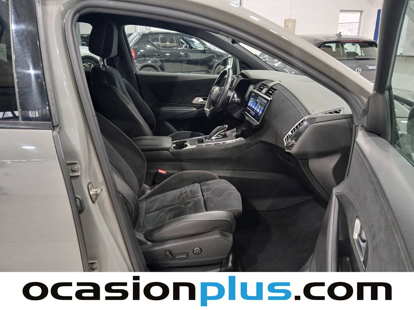 Foto DS DS 7 DS DS7 Crossback BlueHDi 130 Performance Line+ AT (130 CV)