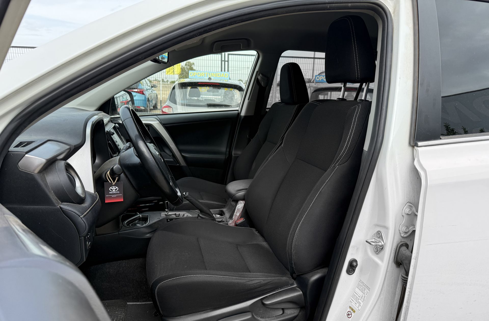 Toyota RAV4 2.5l hybrid Advance 2WD - foto 9