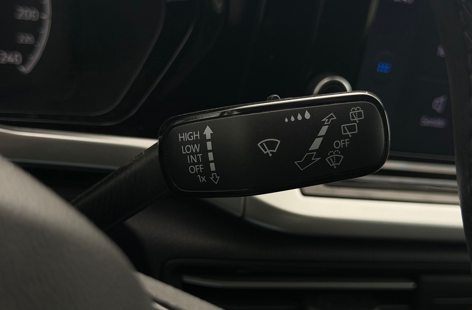 Ford Tourneo Connect 2.0 EcoBlue Titanium - foto 31