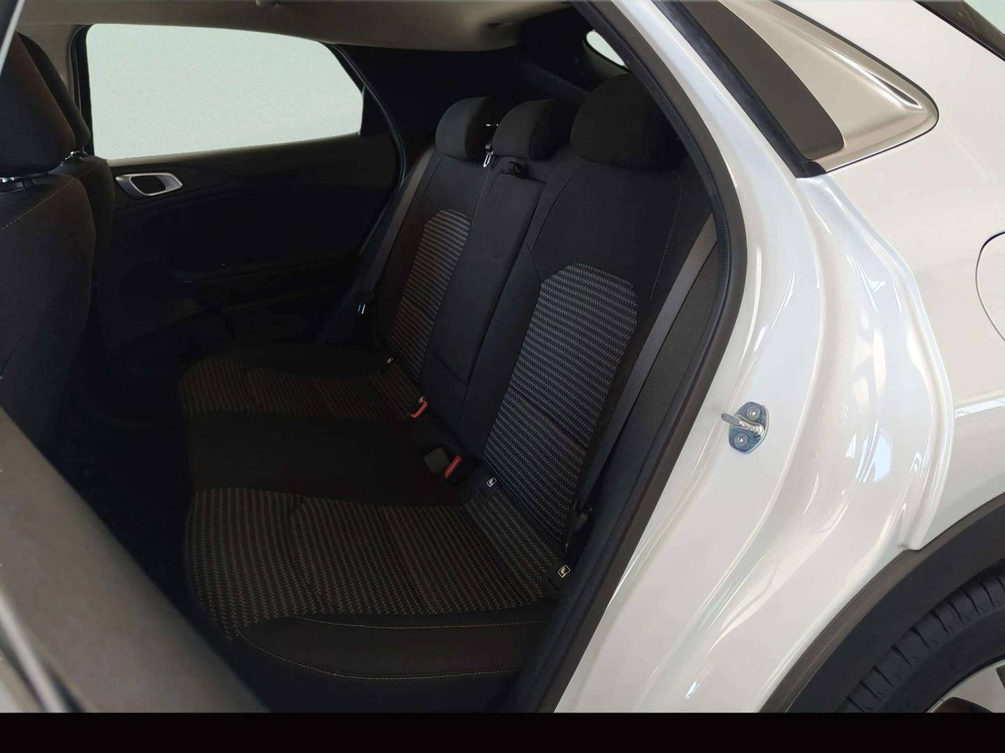 Foto asientos traseros KIA XCeed KIA XCeed 1.0 T-GDi Drive (100 CV)