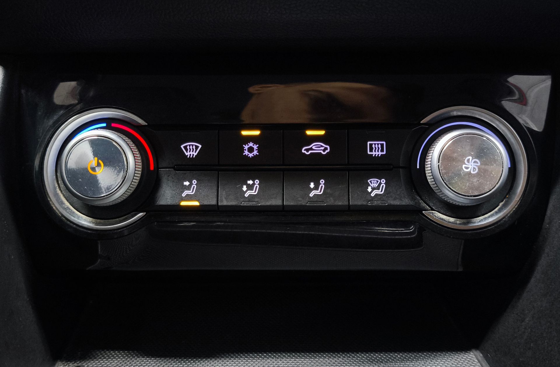 MG ZS 45kWh Comfort - foto 29