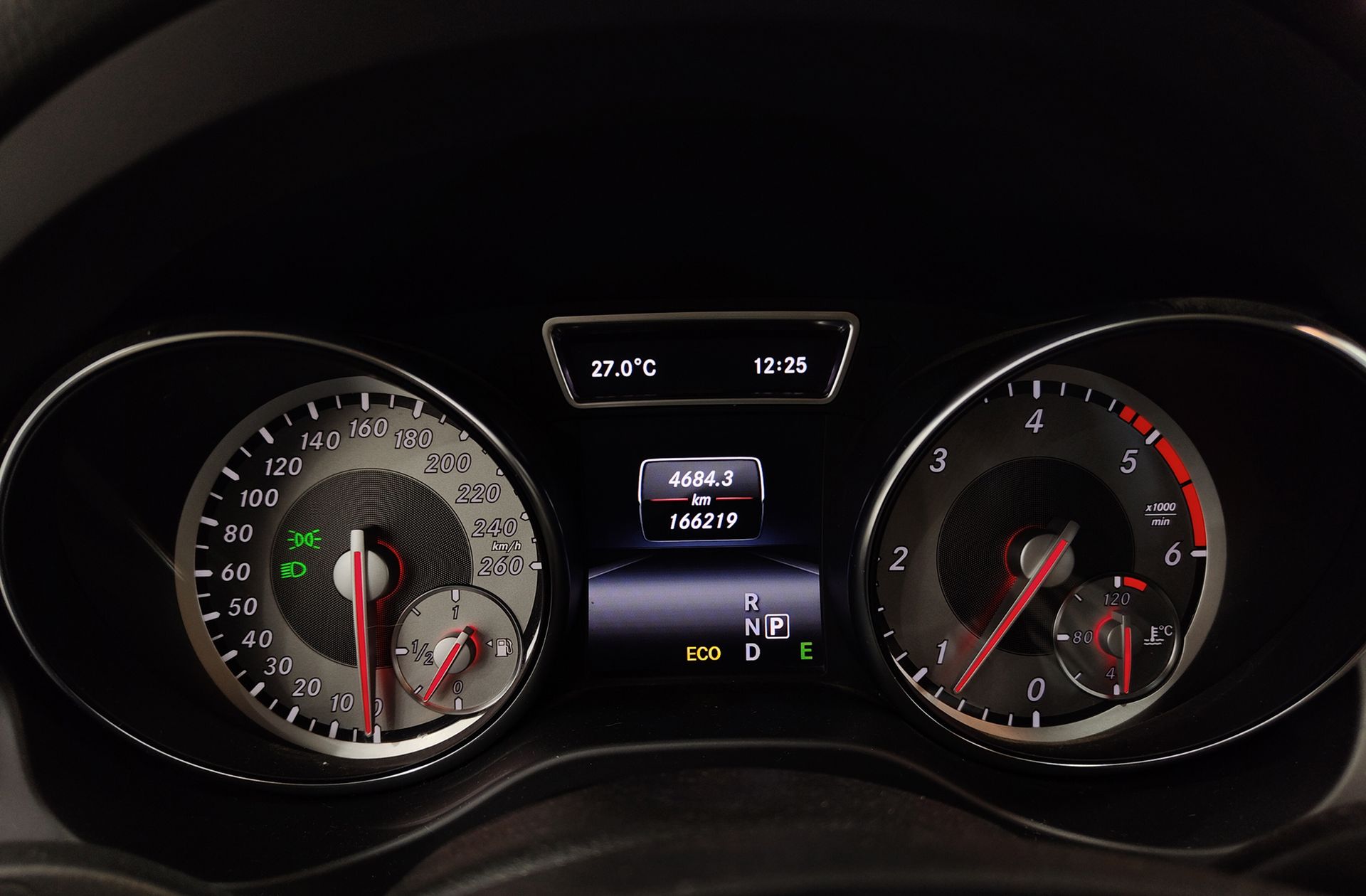 Mercedes-Benz CLA 220 CDI Urban - foto 21