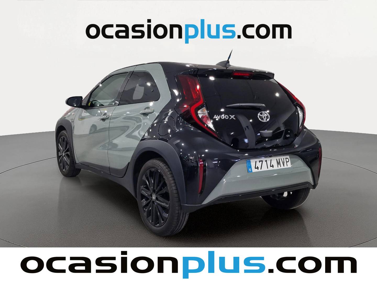 Foto trasera Toyota Aygo X Cross Toyota Aygo X Cross 1.0 VVT-I Like (72 CV) izquierda