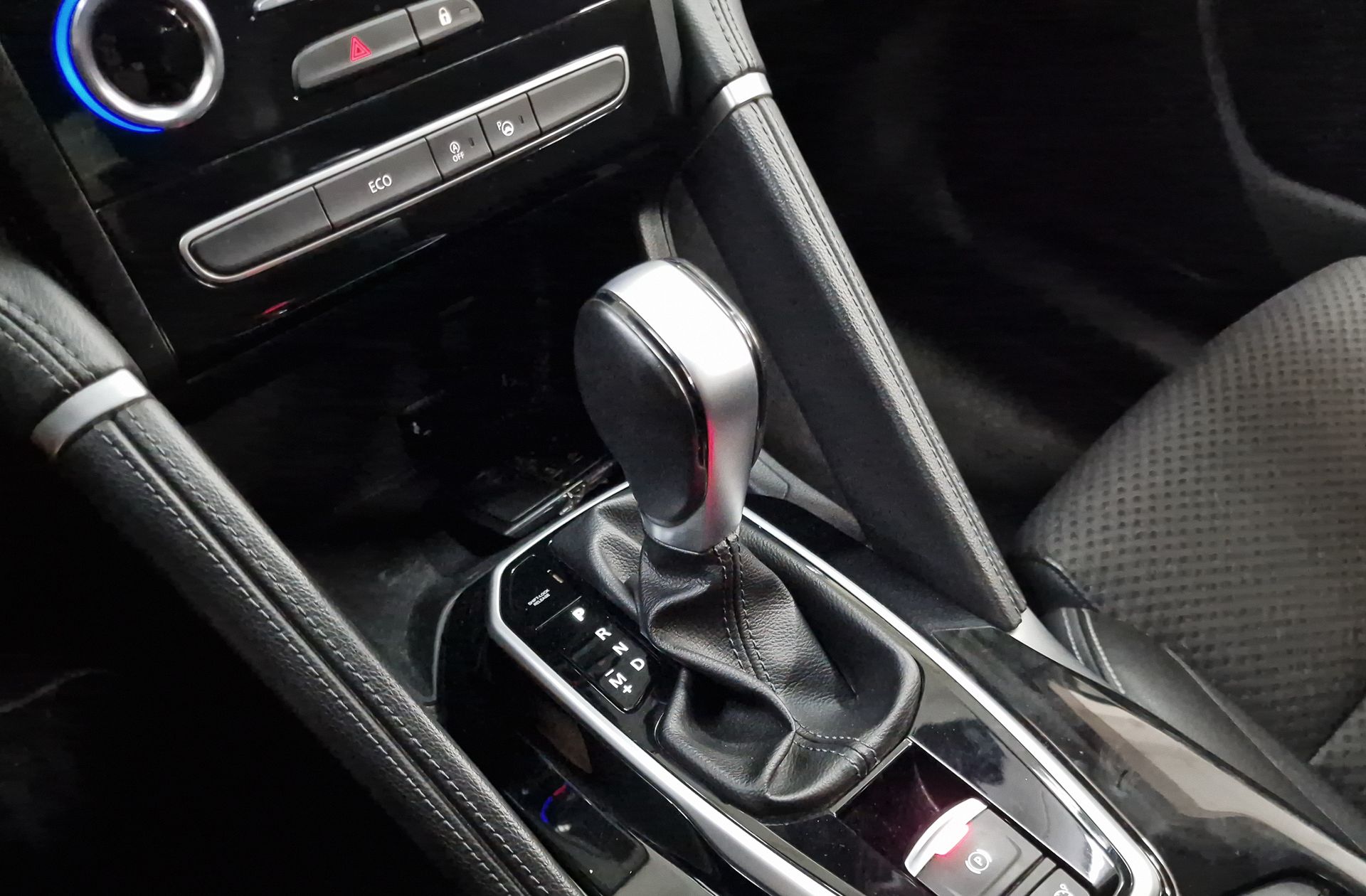 Renault Koleos Zen dCi X-Tronic 4x4 - foto 5