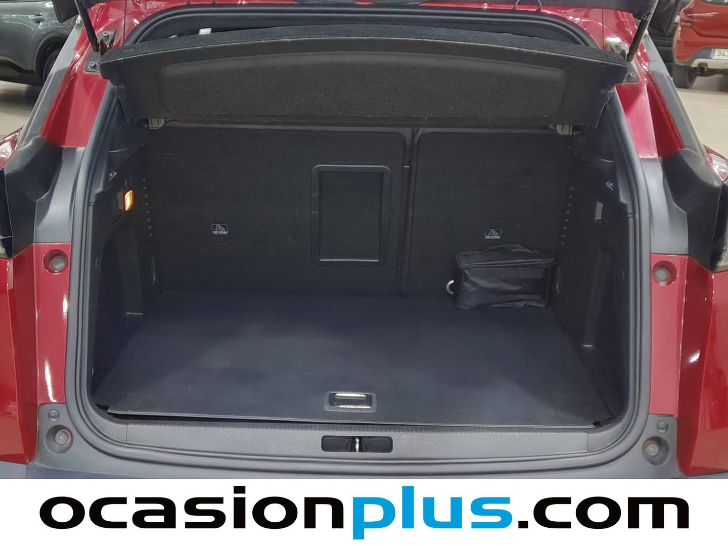 Foto Peugeot 3008 Hybrid Peugeot 3008 Hybrid 300 Allure Pack e-EAT8 (300 CV)