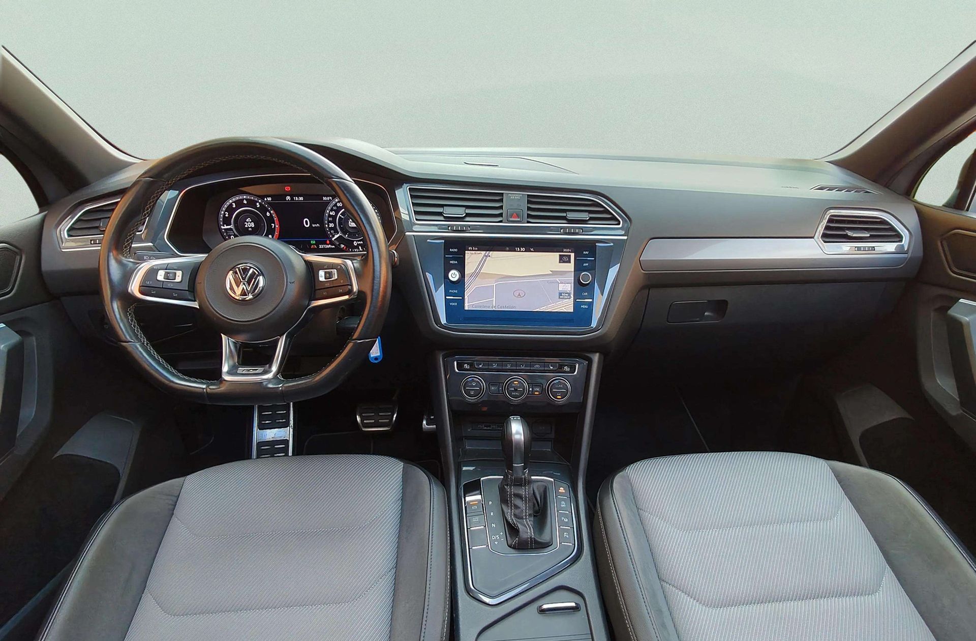 Volkswagen Tiguan Sport 1.5 TSI DSG Pack R-Line - foto 8