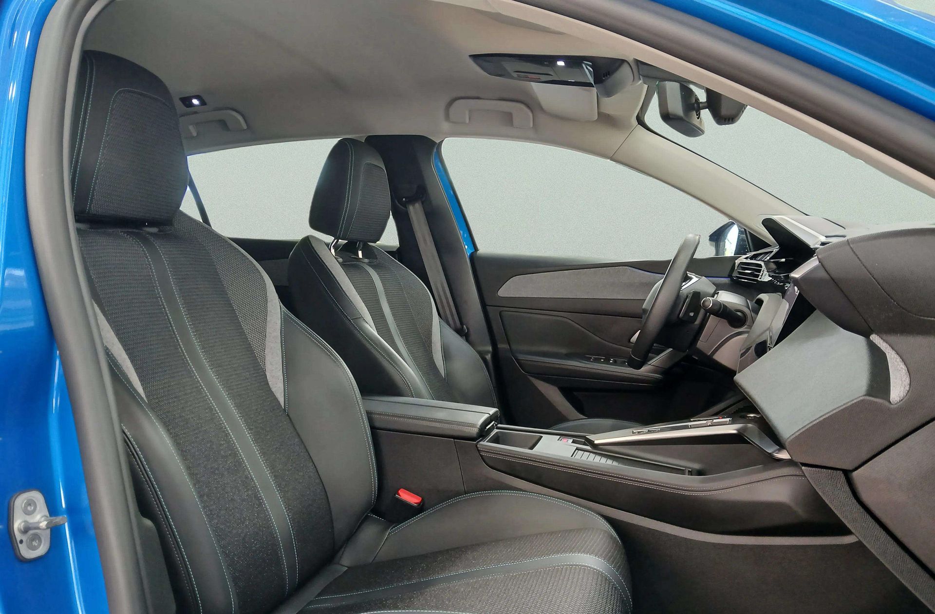 Peugeot 308 Allure Pack BlueHDi 130 EAT8 - foto 19